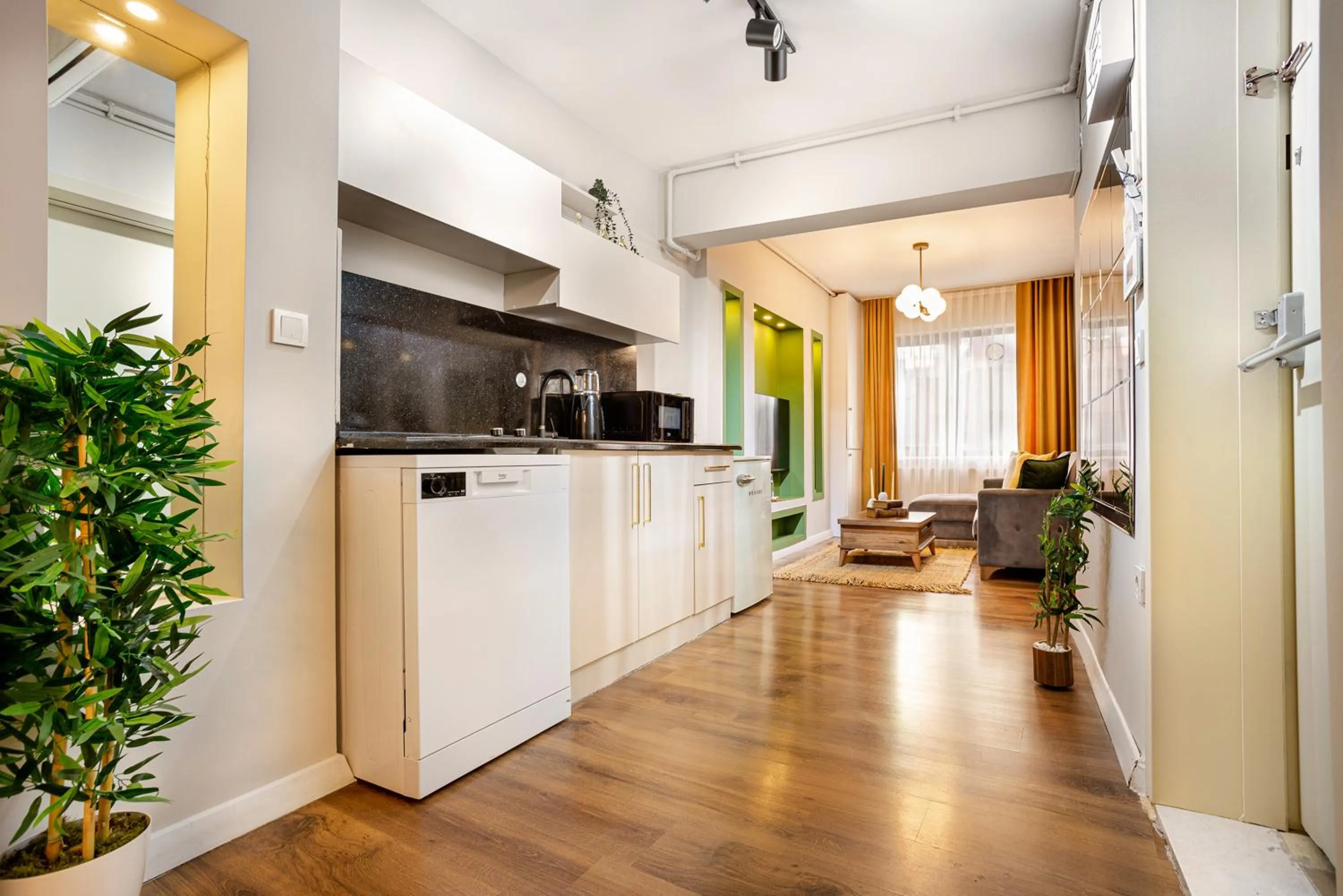 Kitchen or kitchenette in Port Galata Suites