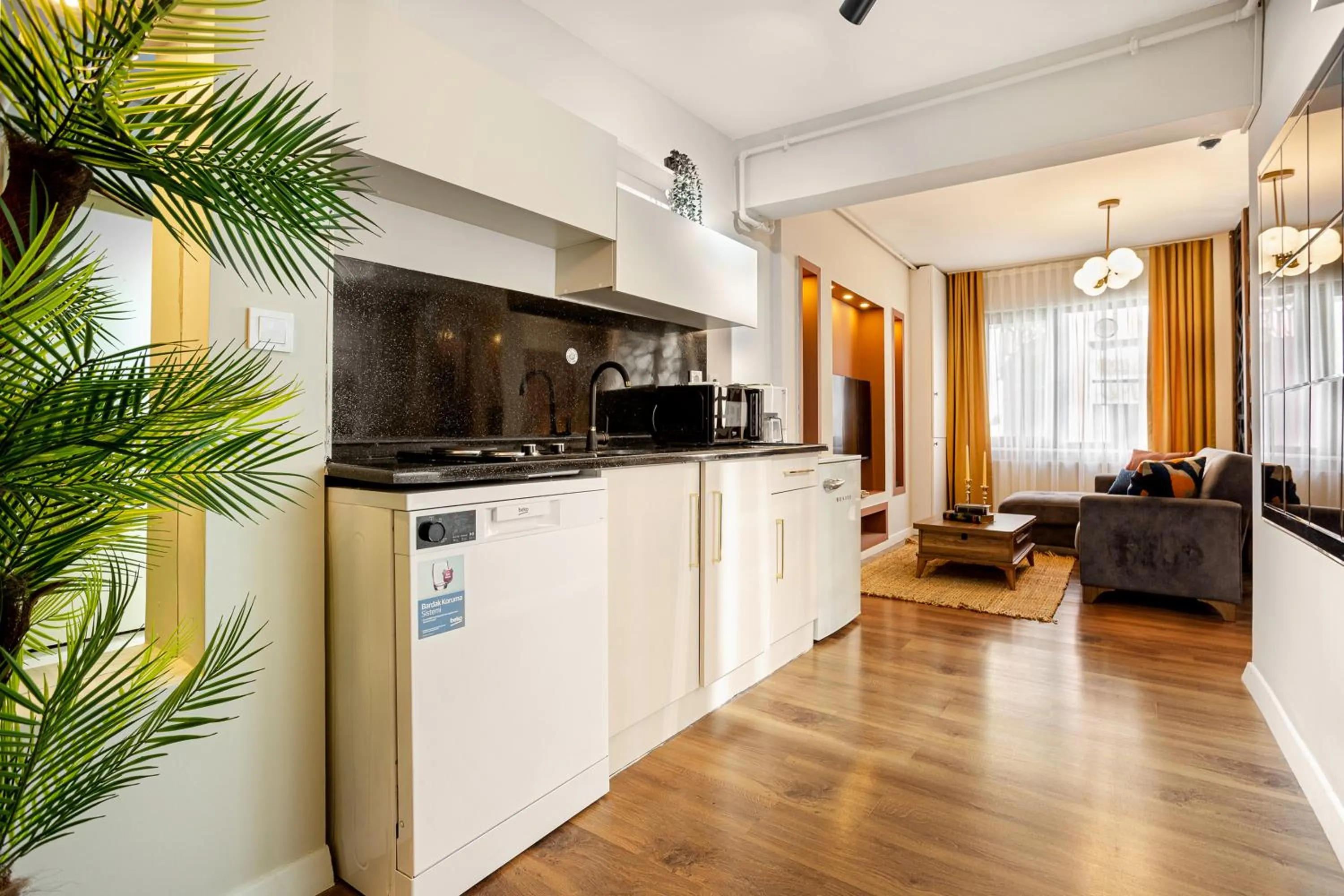 Kitchen or kitchenette in Port Galata Suites