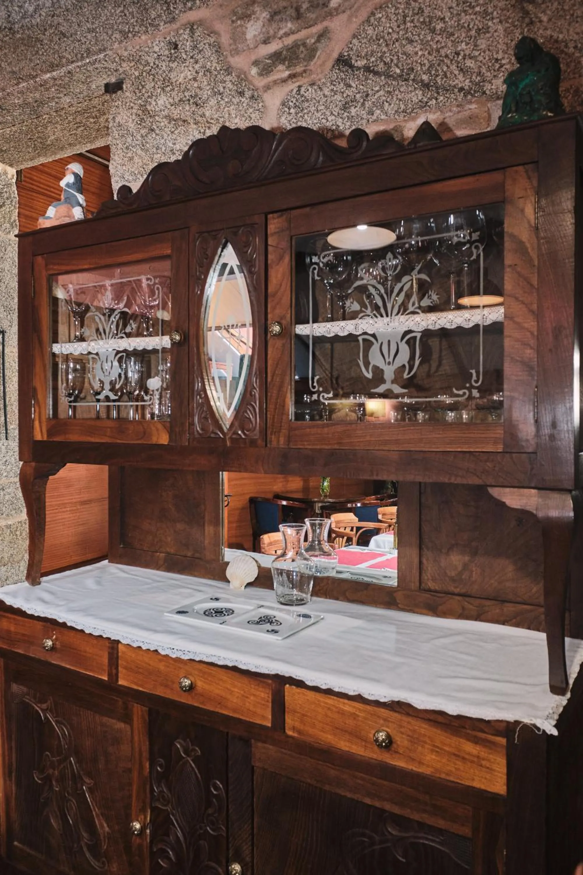 Lounge or bar in Hotel Entrecercas