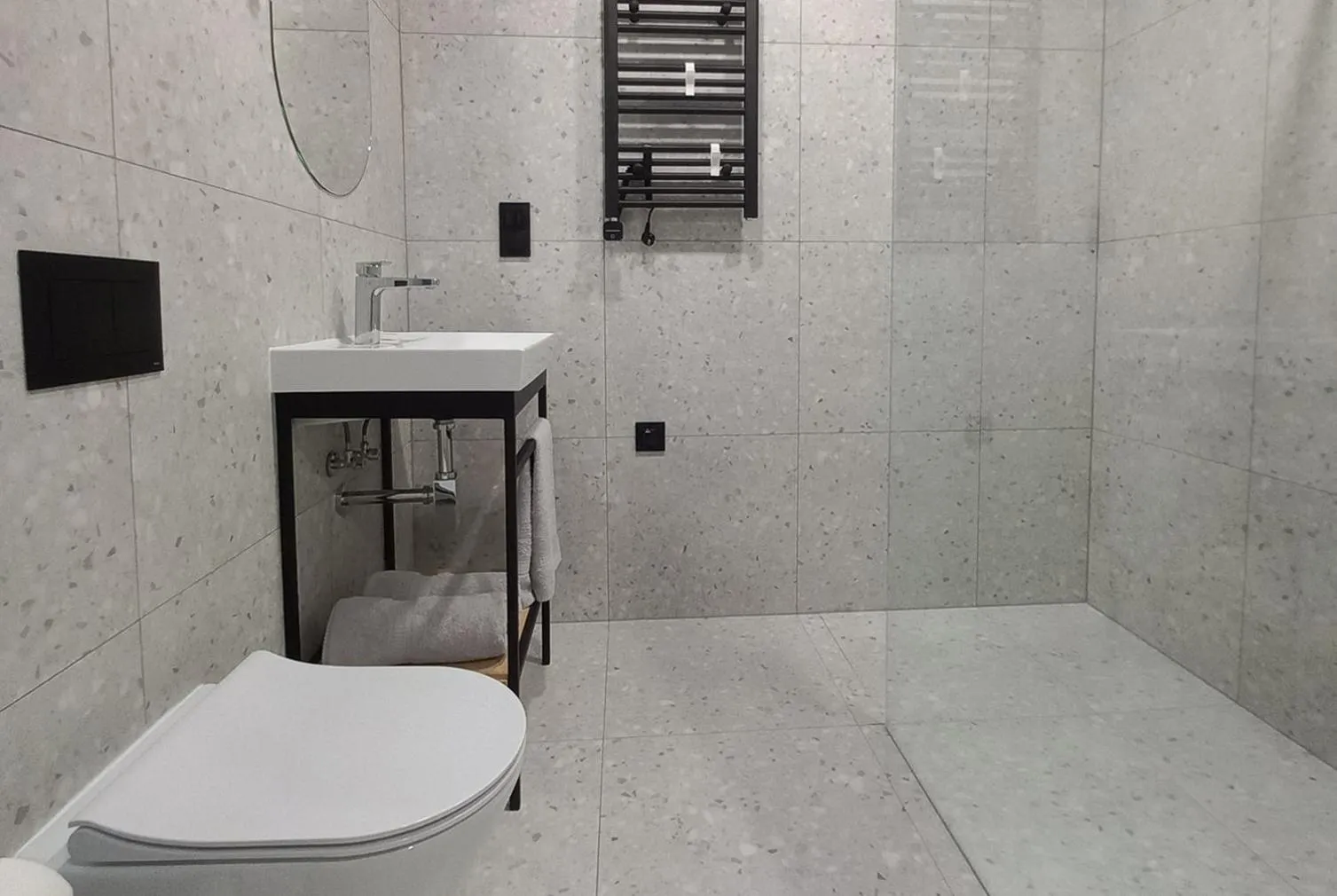 Shower in Apartamenty Między Mostami