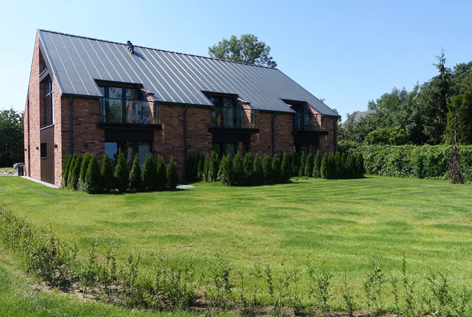 Property building in Apartamenty Między Mostami