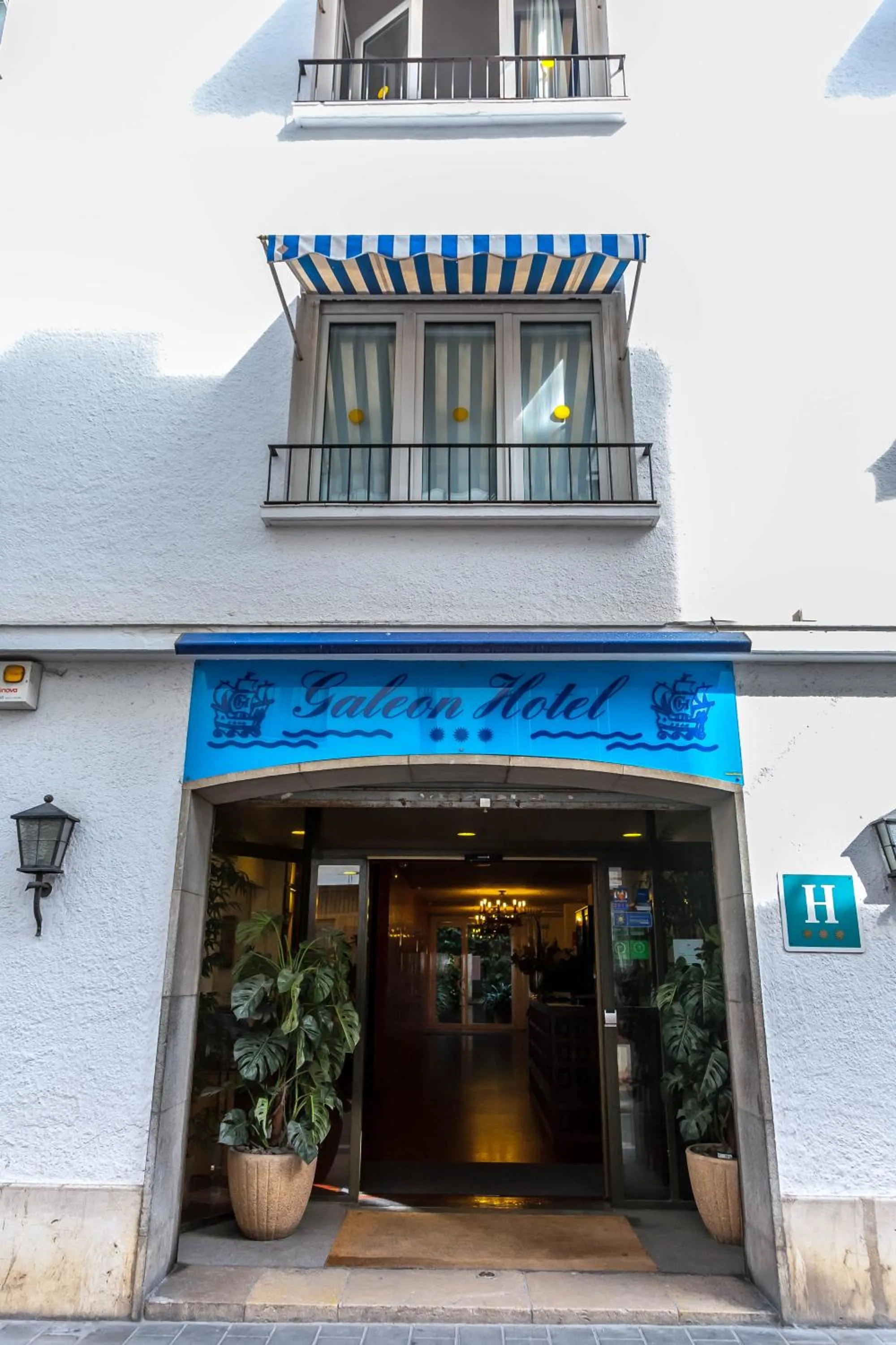 Facade/entrance in Galeón