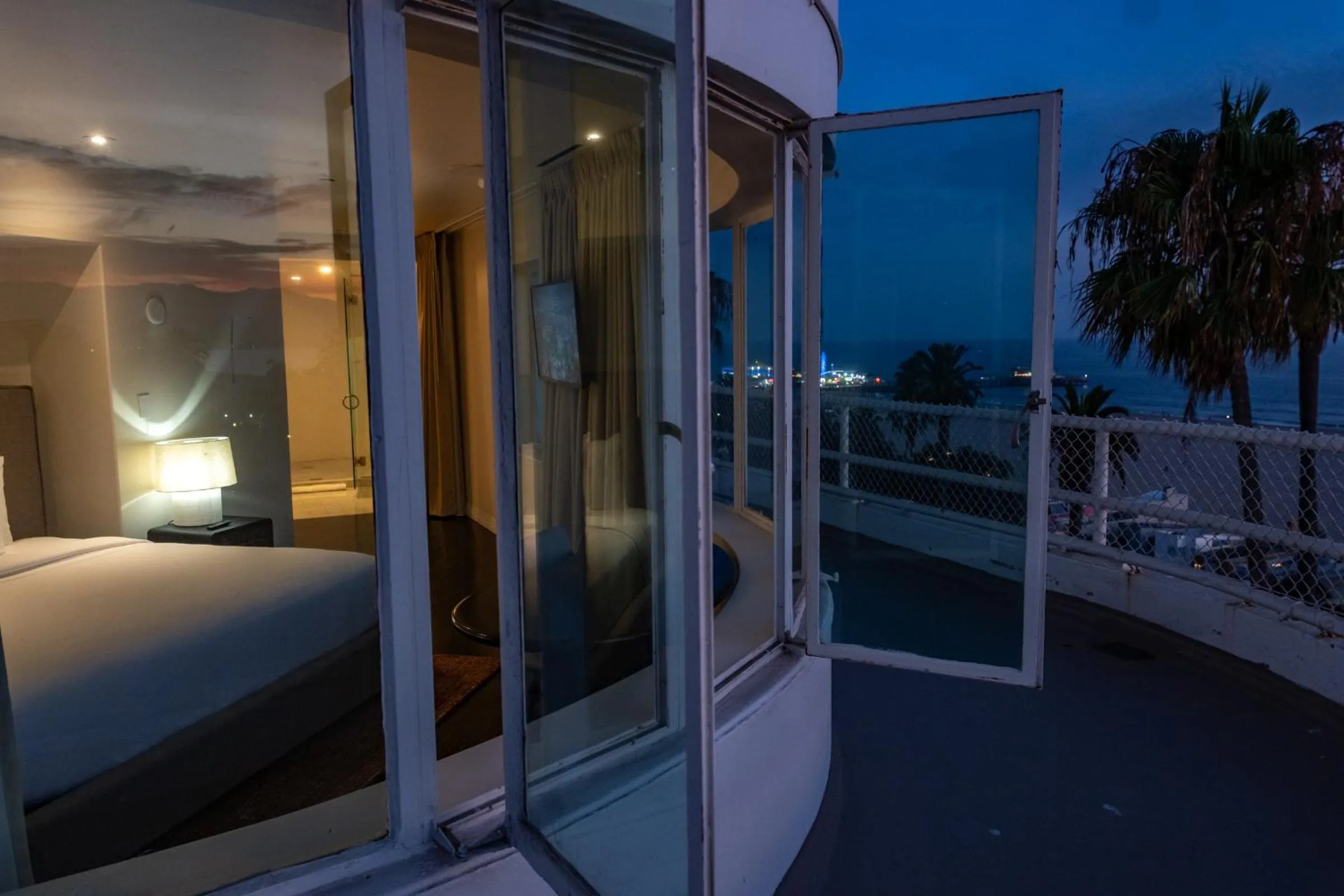 Balcony/Terrace, Bed in The Eden