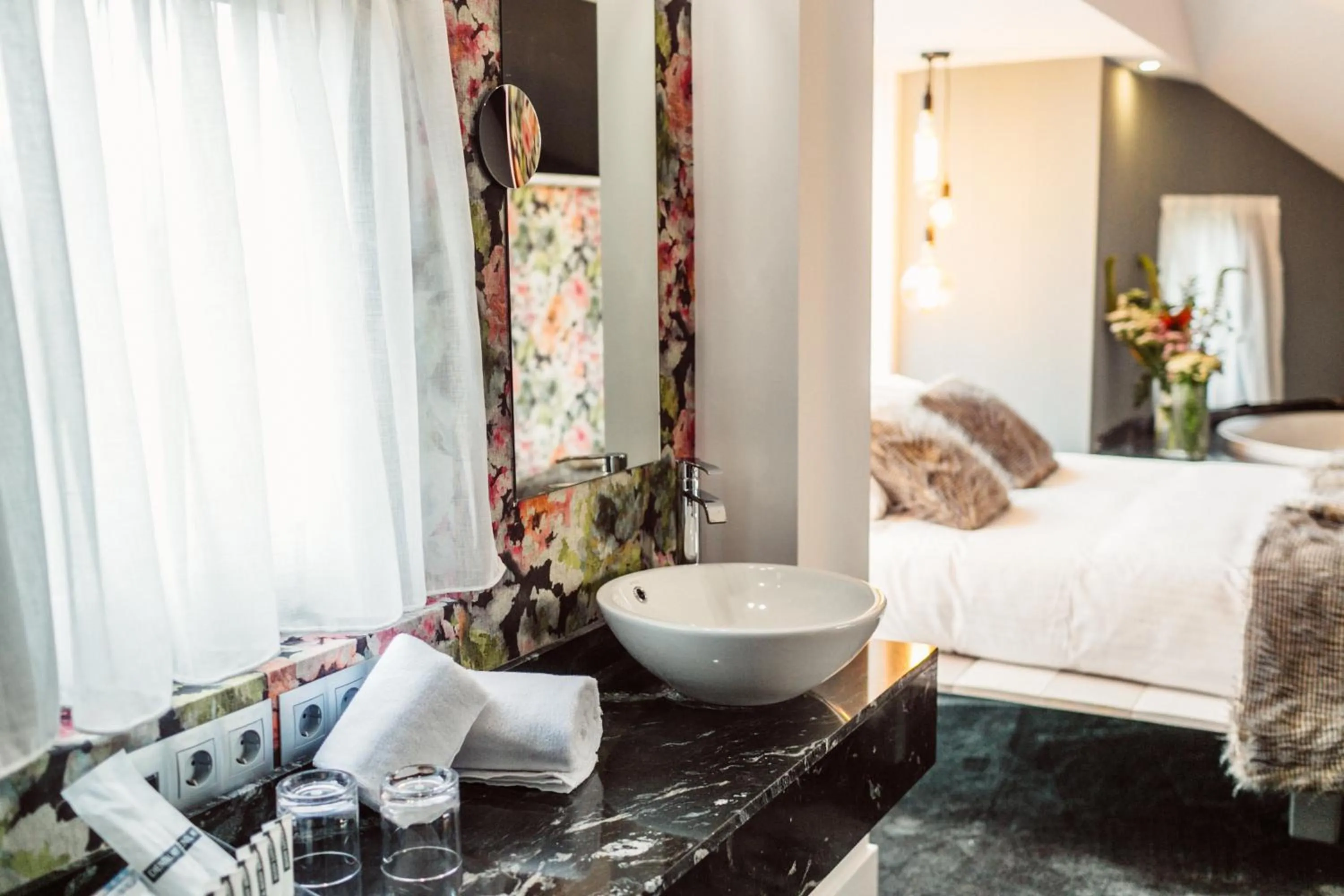 Bedroom, Bed in Hotel Cuevas - Adults Only