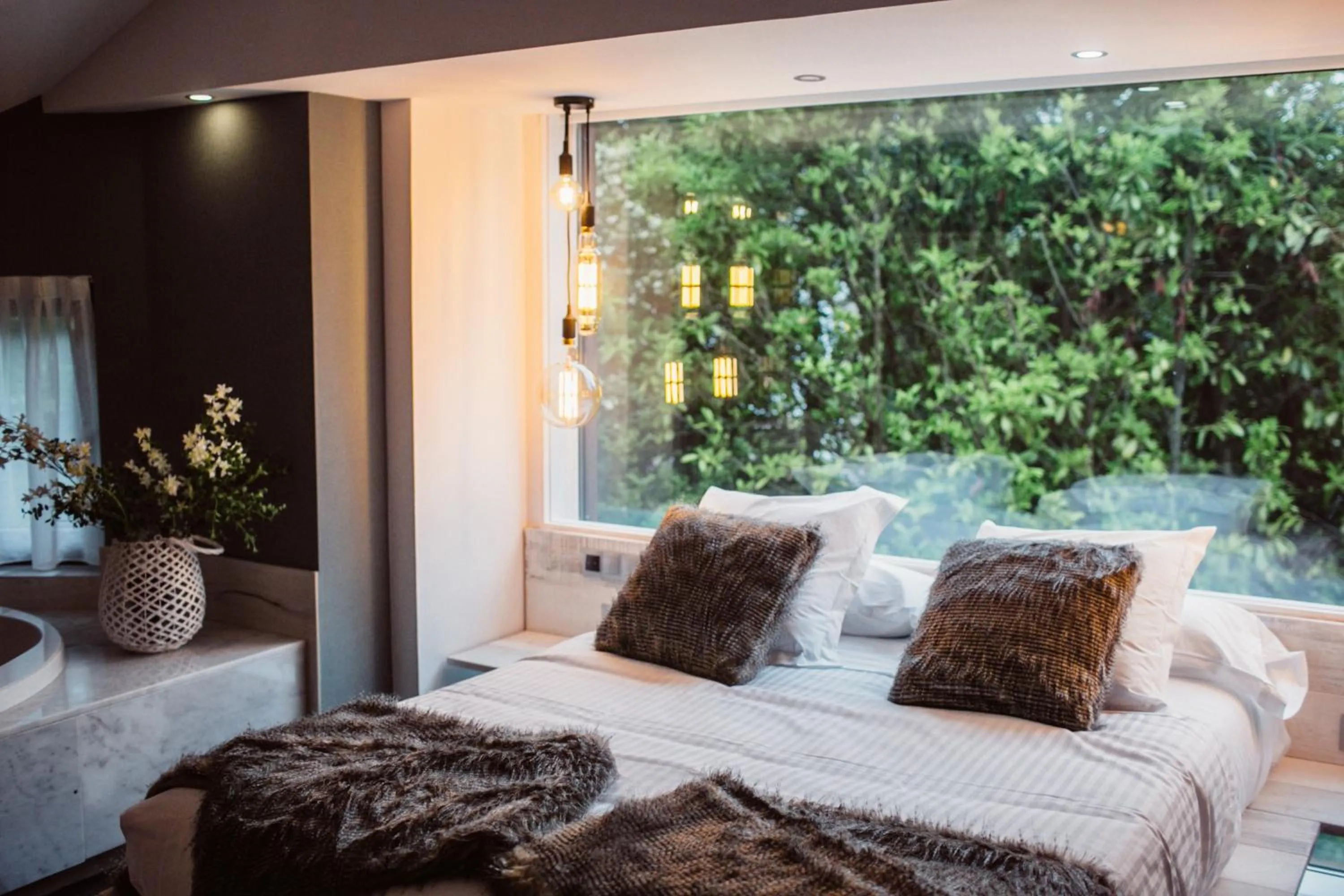 Bedroom, Bed in Hotel Cuevas - Adults Only