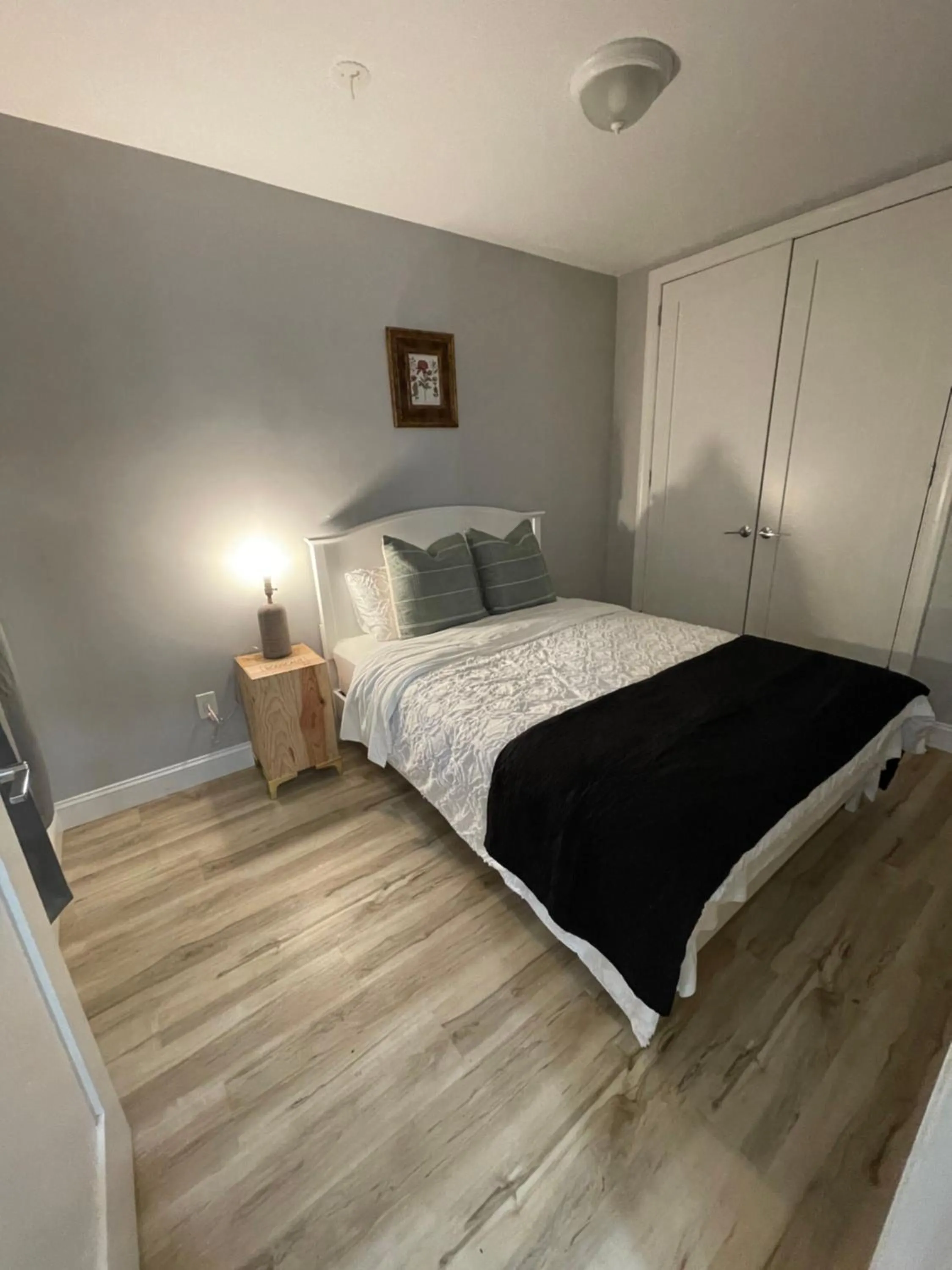 Bed in Modern Luxury Apartment near NYC