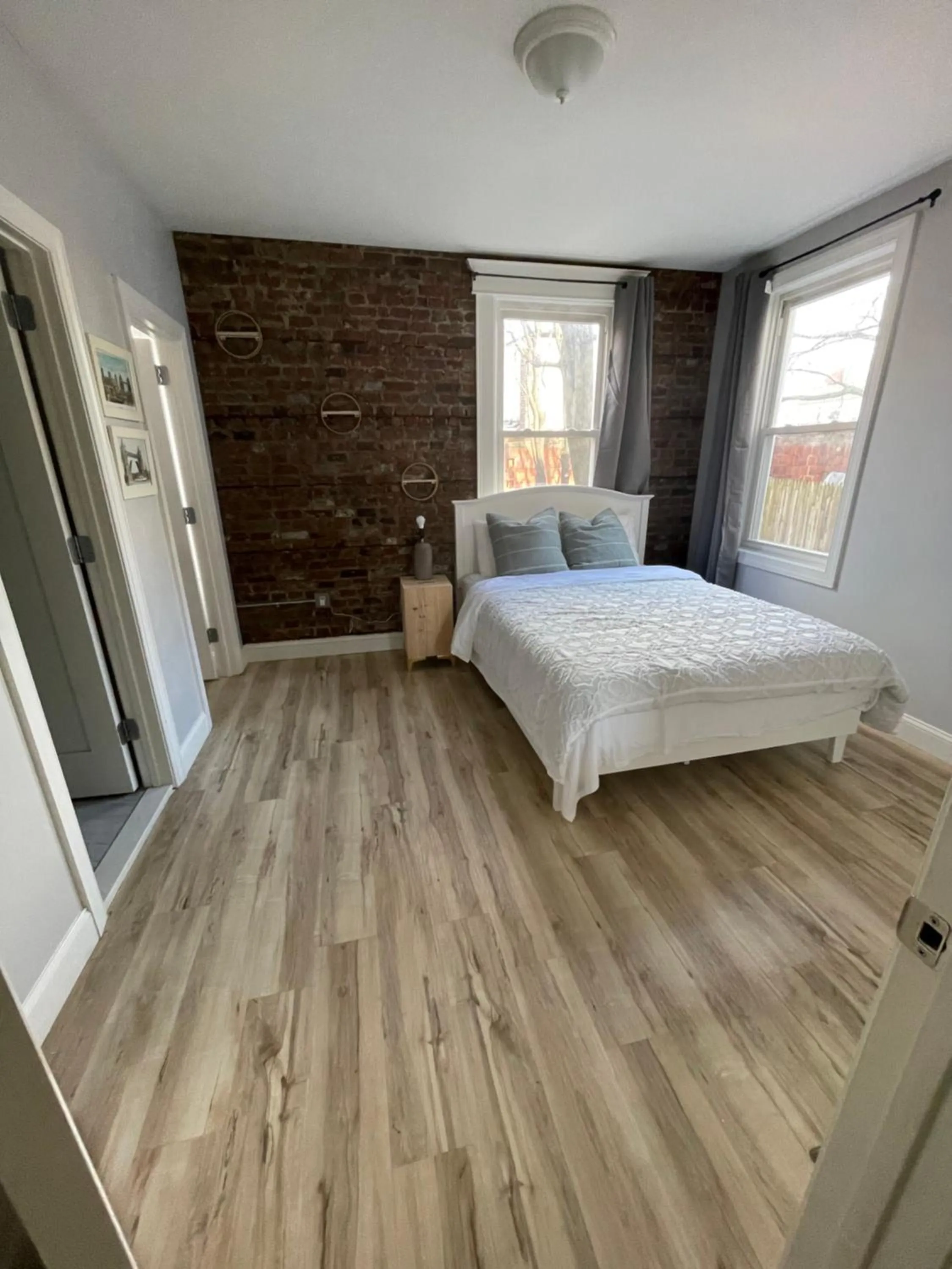 Bed in Modern Luxury Apartment near NYC