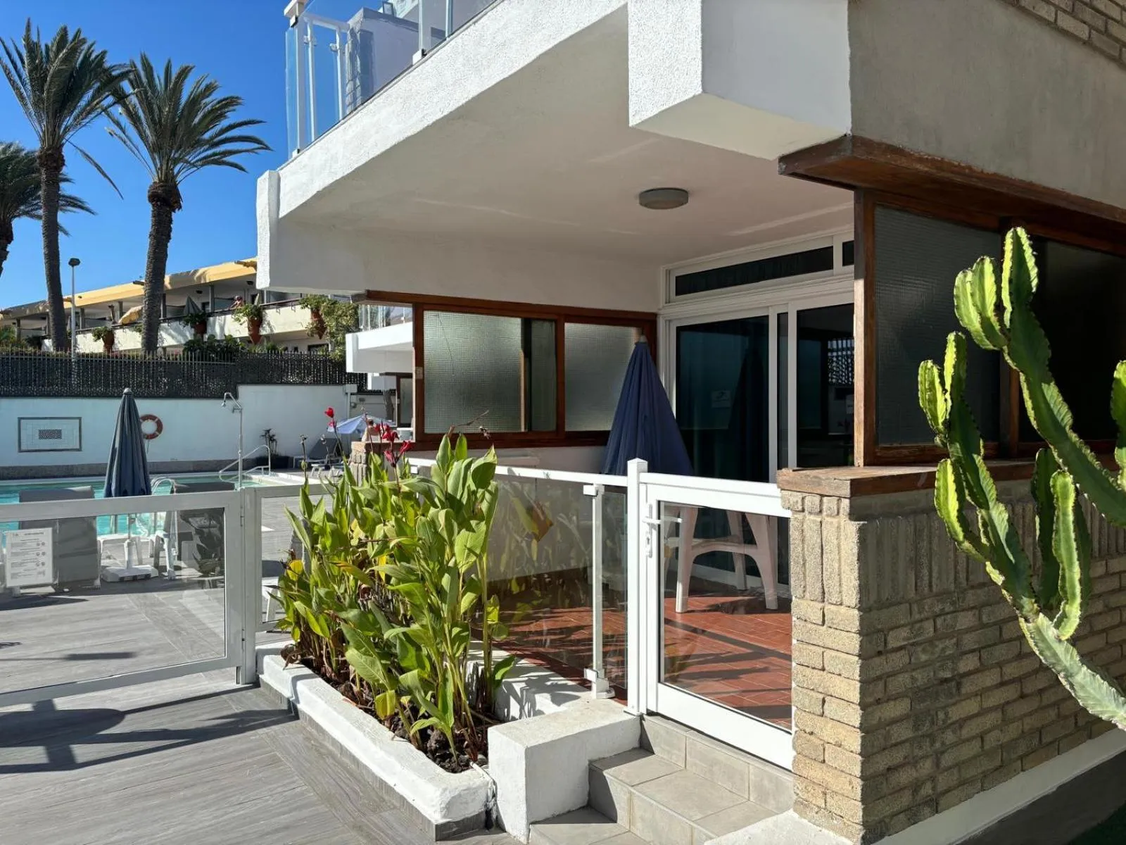 Property building in Apartamentos El Paseo