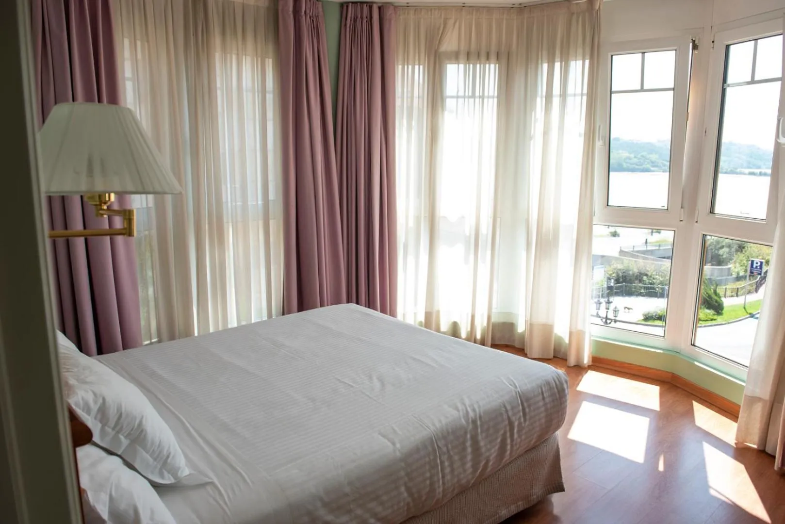 Bed in Hotel Faro de San Vicente