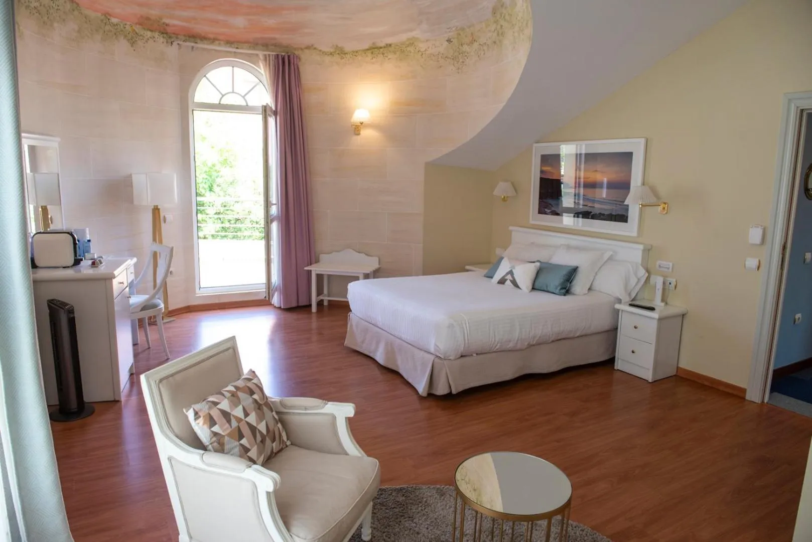 Bed in Hotel Faro de San Vicente