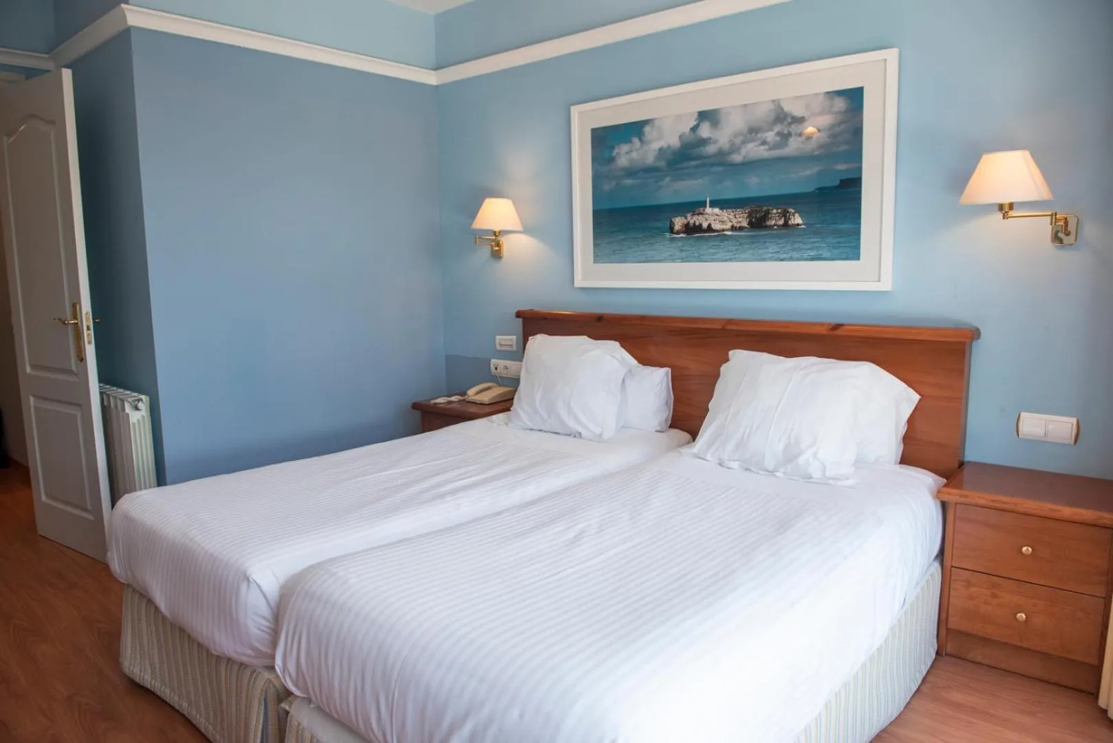 Bed in Hotel Faro de San Vicente