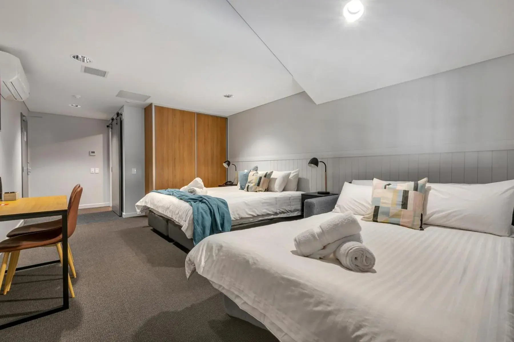 Deluxe Family Room in Gawler Arms Hotel Deluxe Family Room in Gawler Arms Hotel