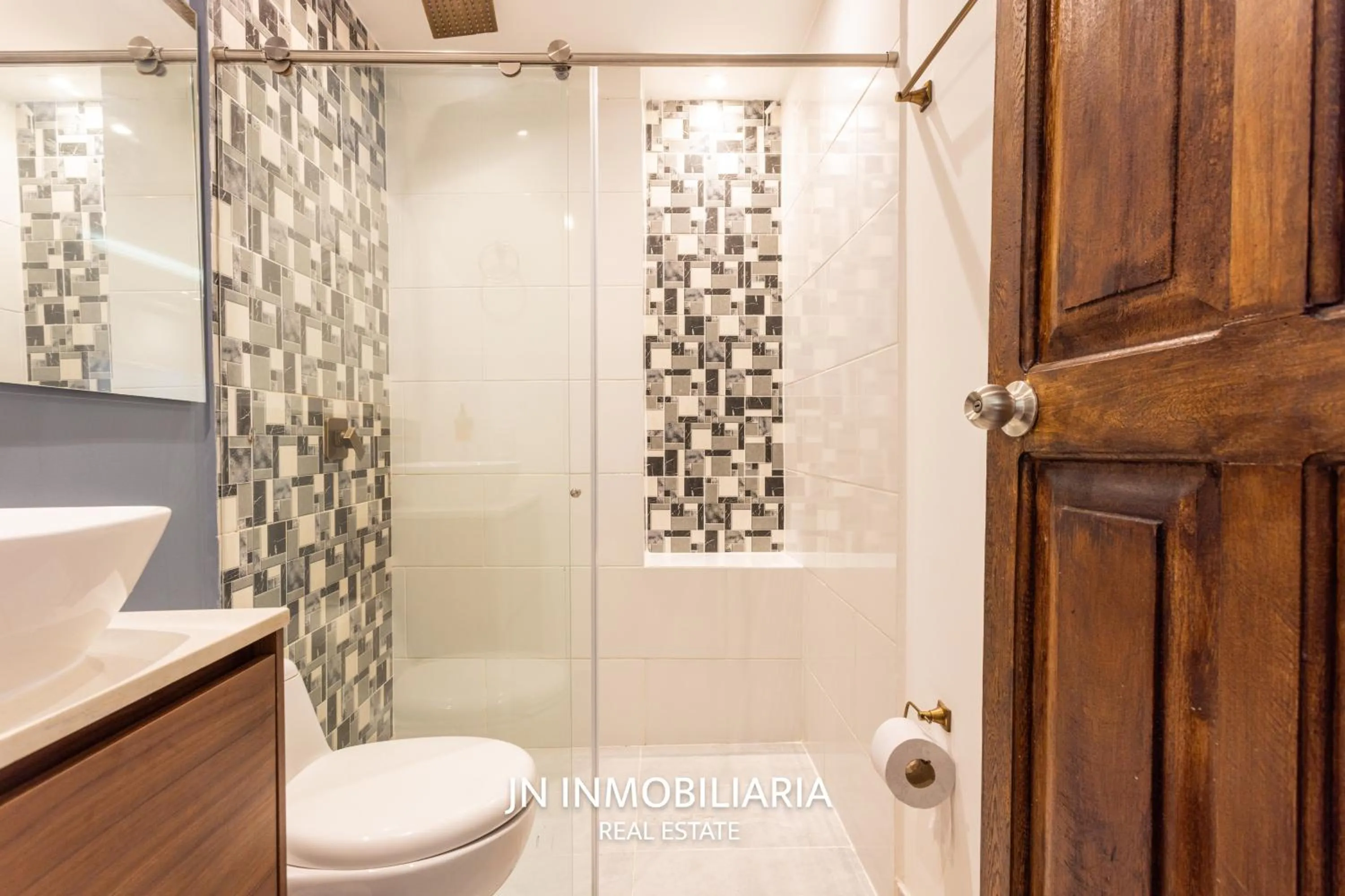 Toilet in Hotel Recuerdos de mi Tierra El Poblado Provenza