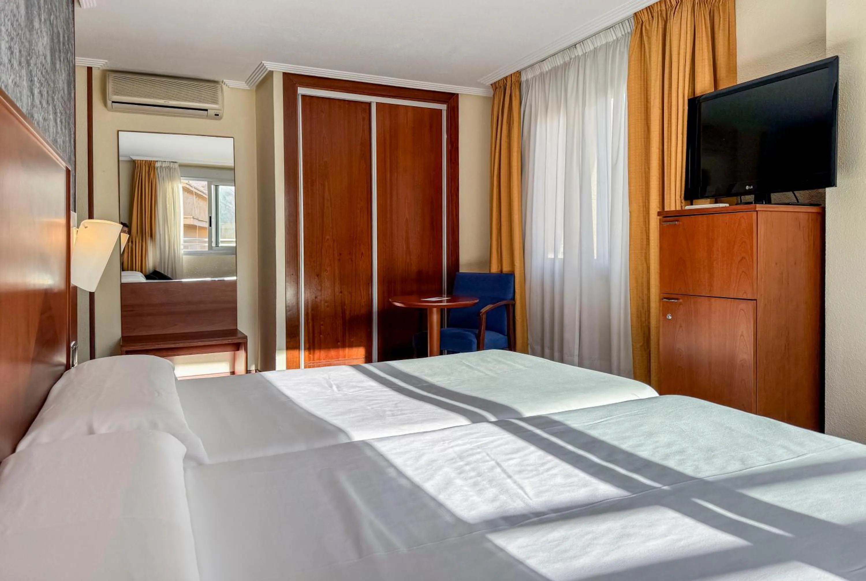 Bed in Torreluz Centro