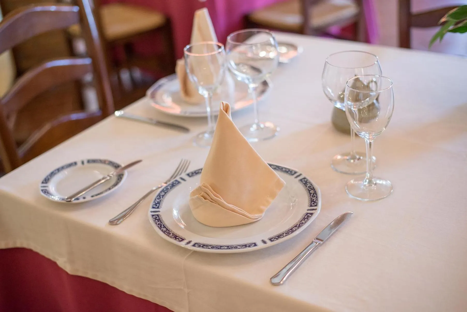 Restaurant/places to eat in Cortijo De Tajar