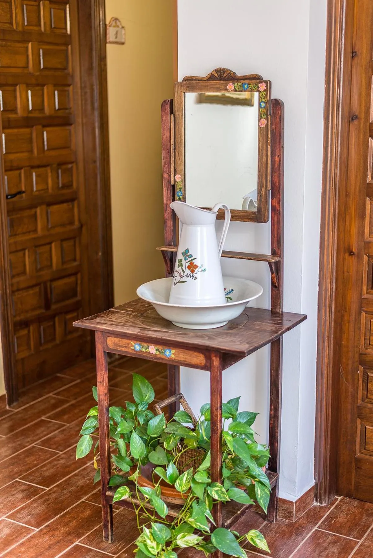 Decorative detail in Cortijo De Tajar