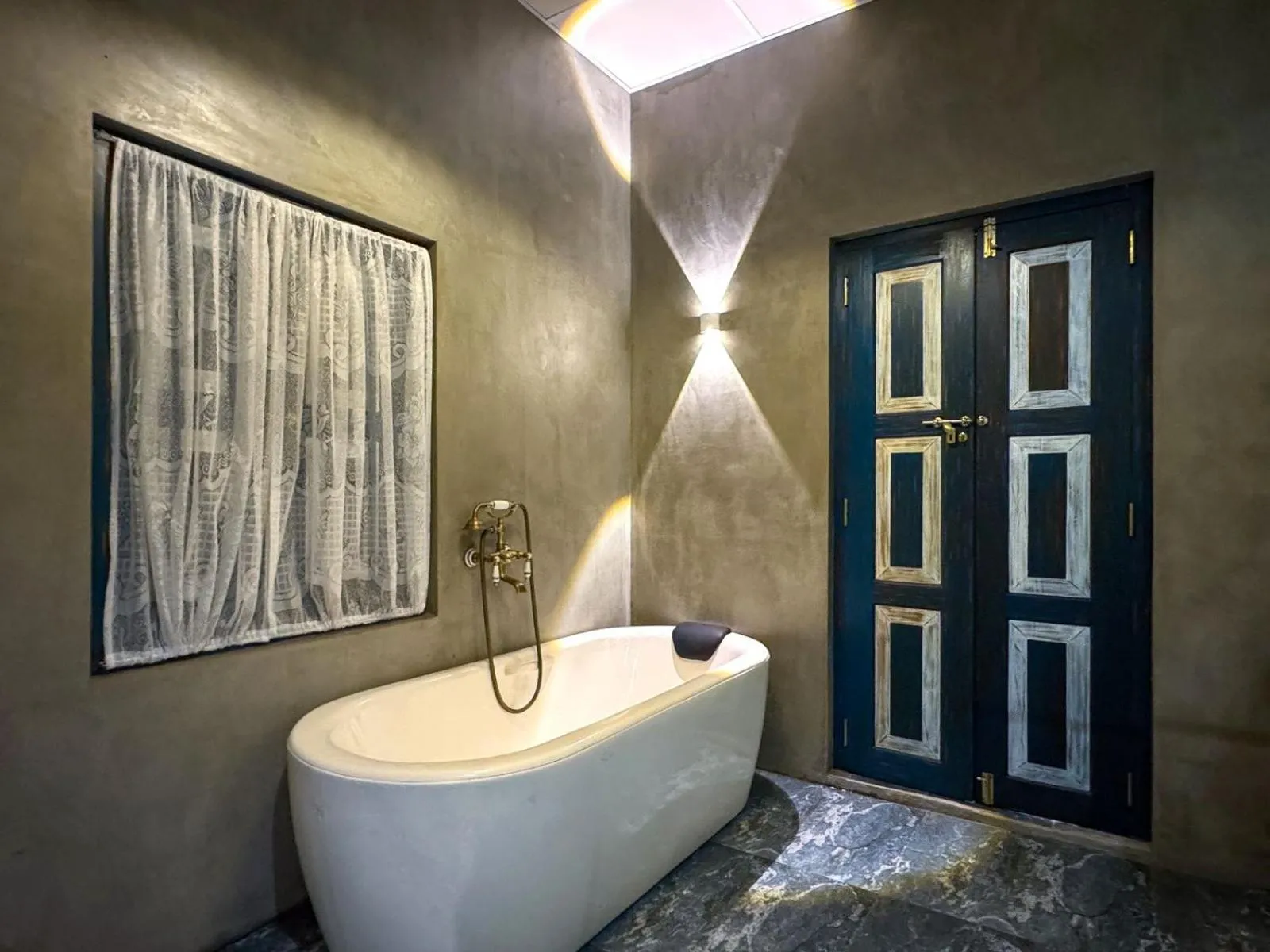 Bathroom in Ivy Cottage Ahangama