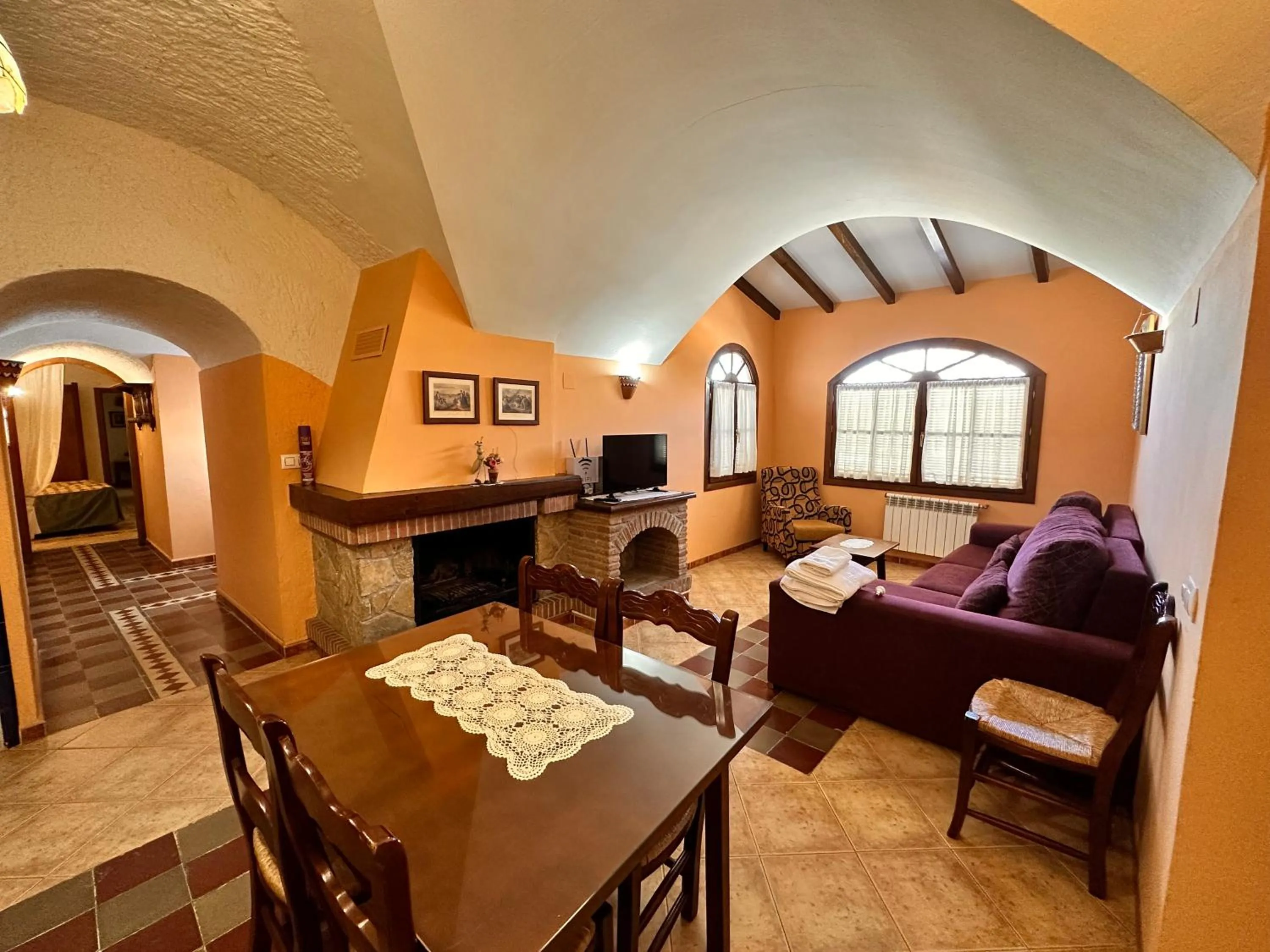 TV and multimedia in Cuevas La Granja