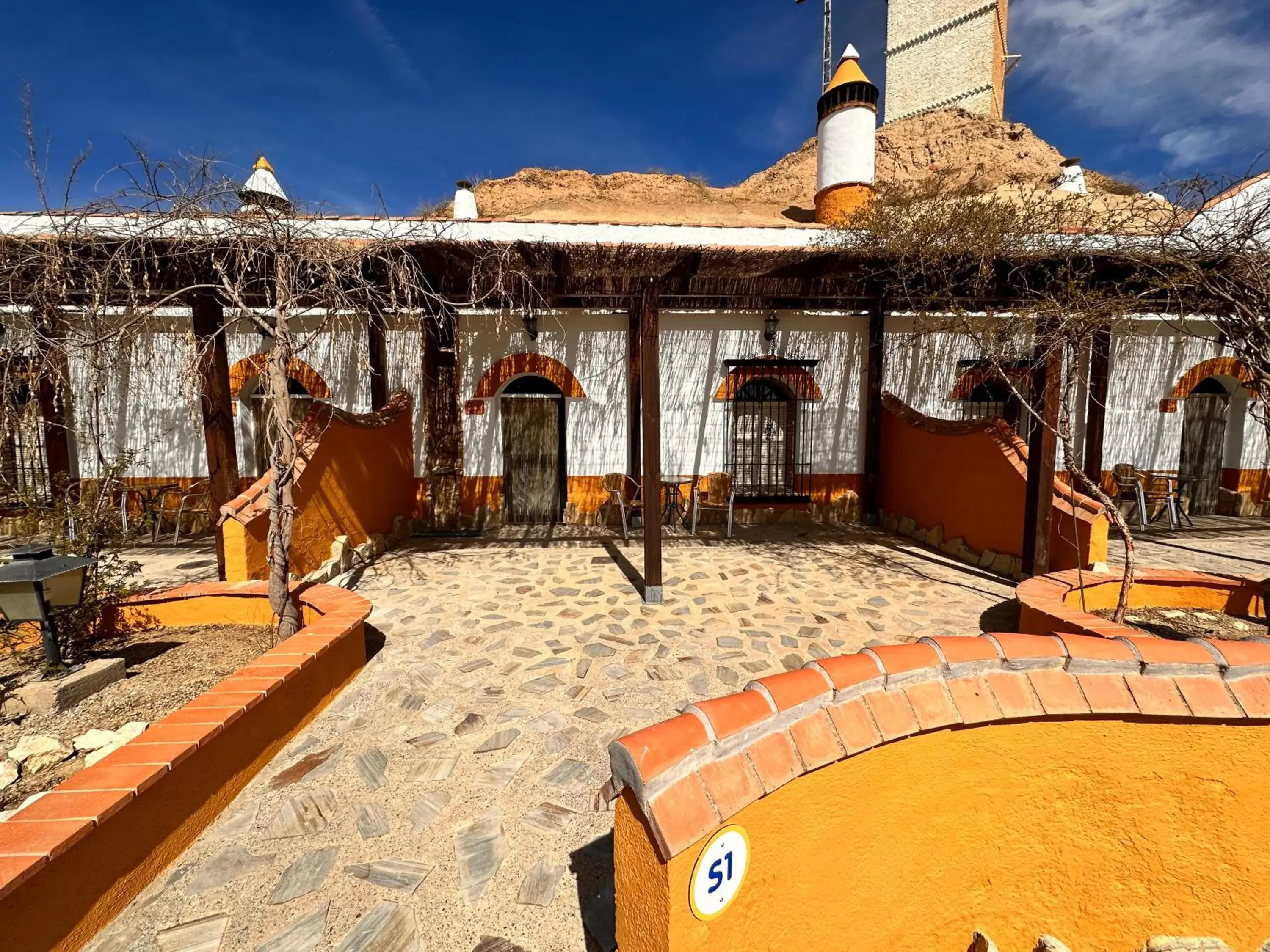 Cave Suite with Hot Tub in Cuevas La Granja Cave Suite with Hot Tub in Cuevas La Granja