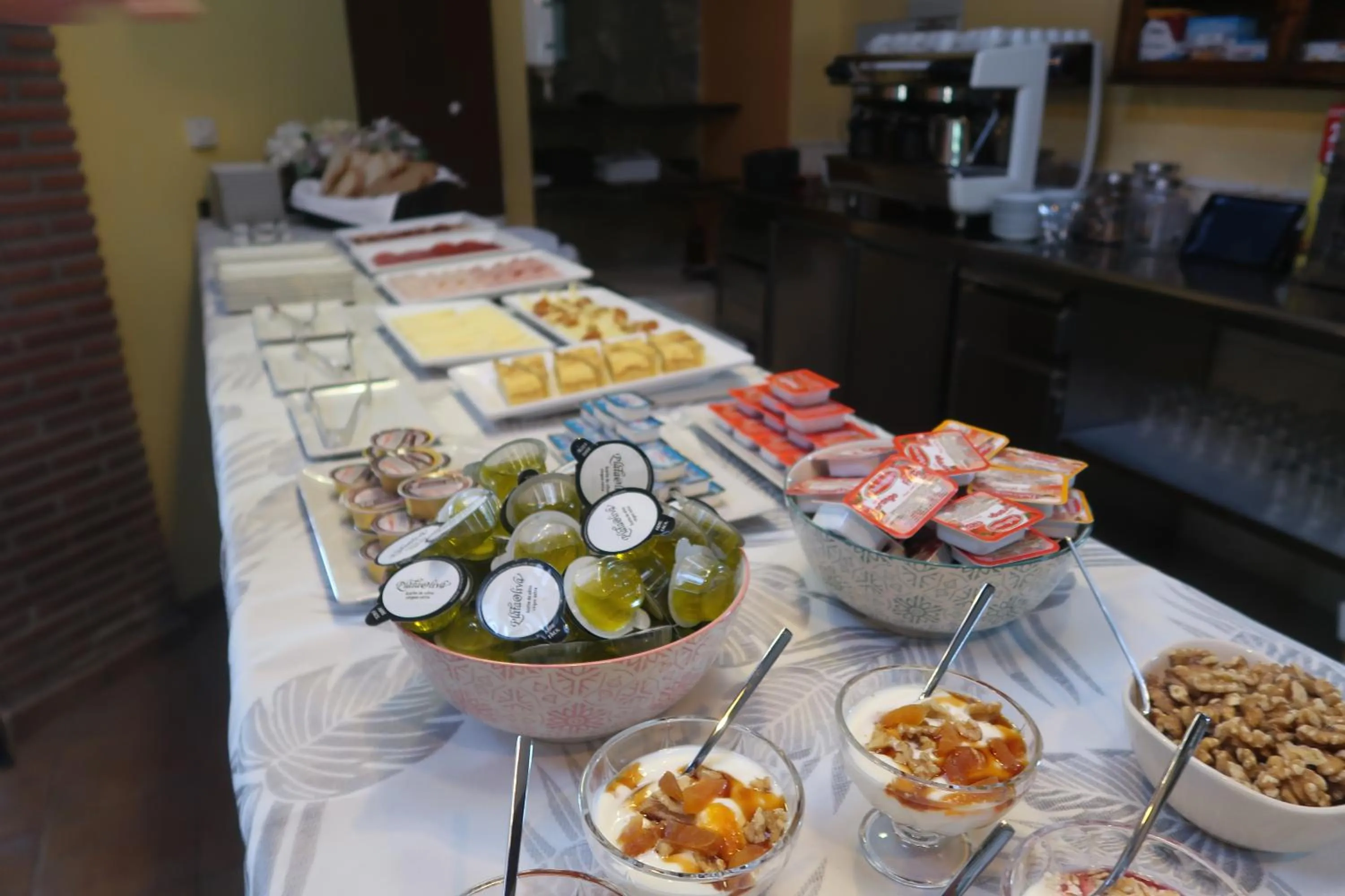 Breakfast in Cuevas La Granja