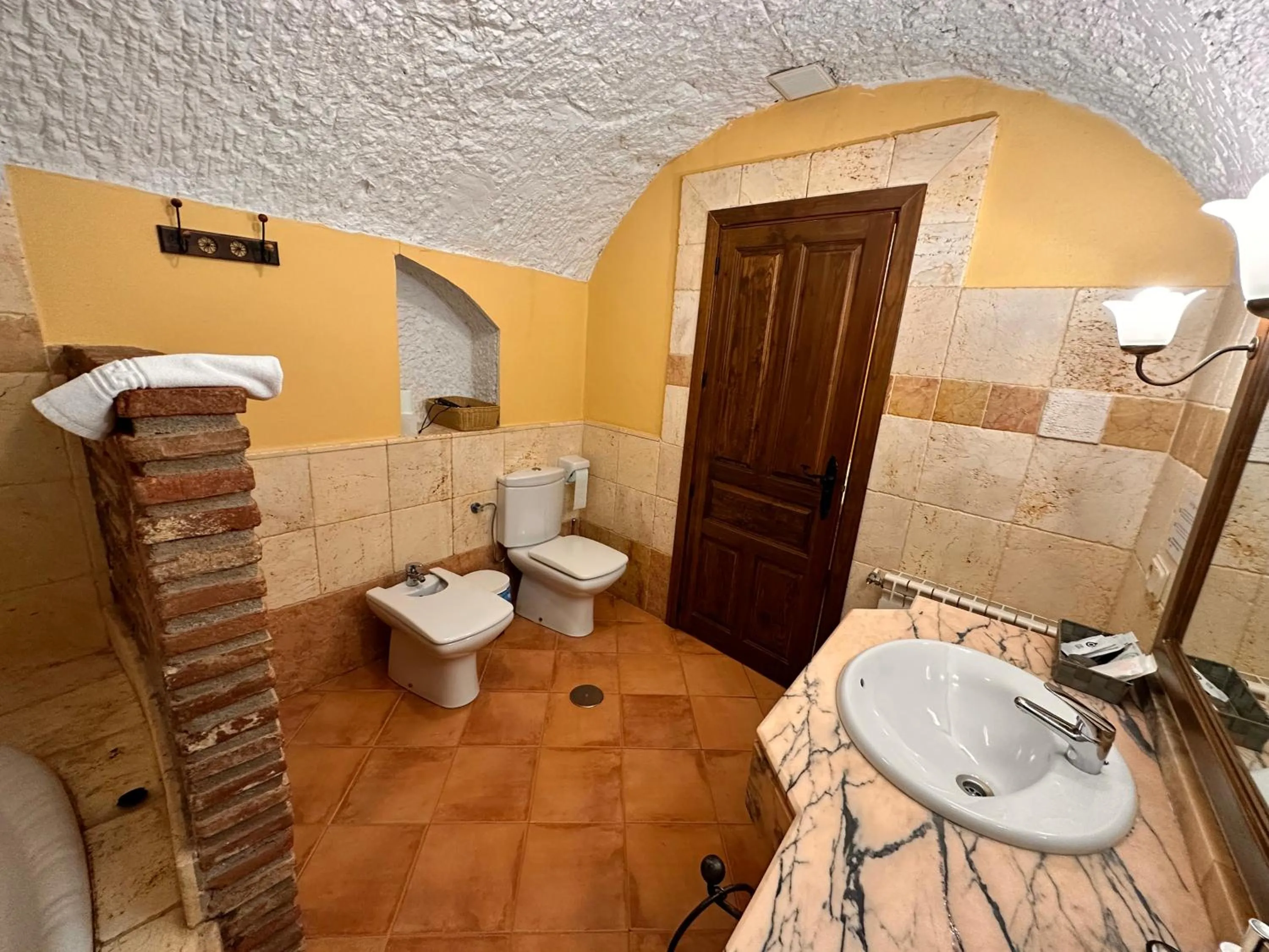 Bathroom in Cuevas La Granja