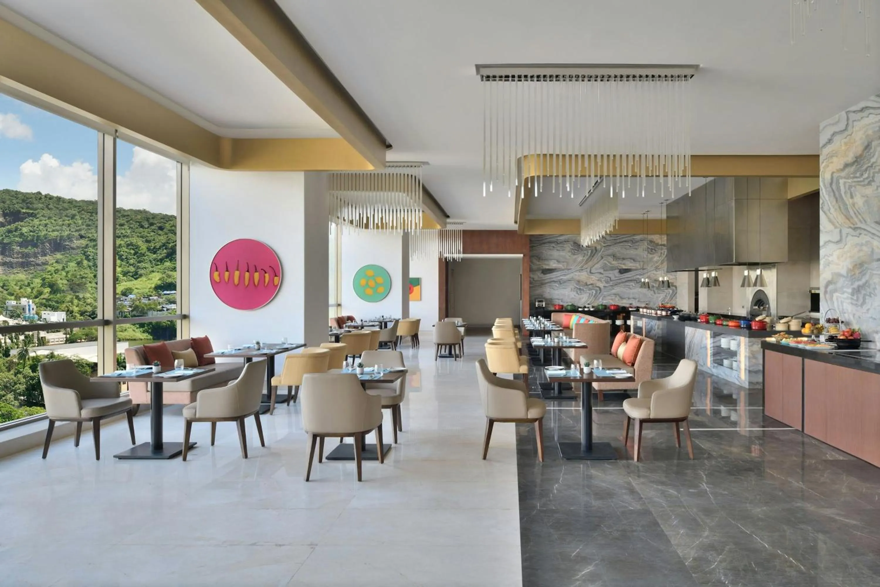 Restaurant/places to eat in Courtyard by Marriott Navi Mumbai