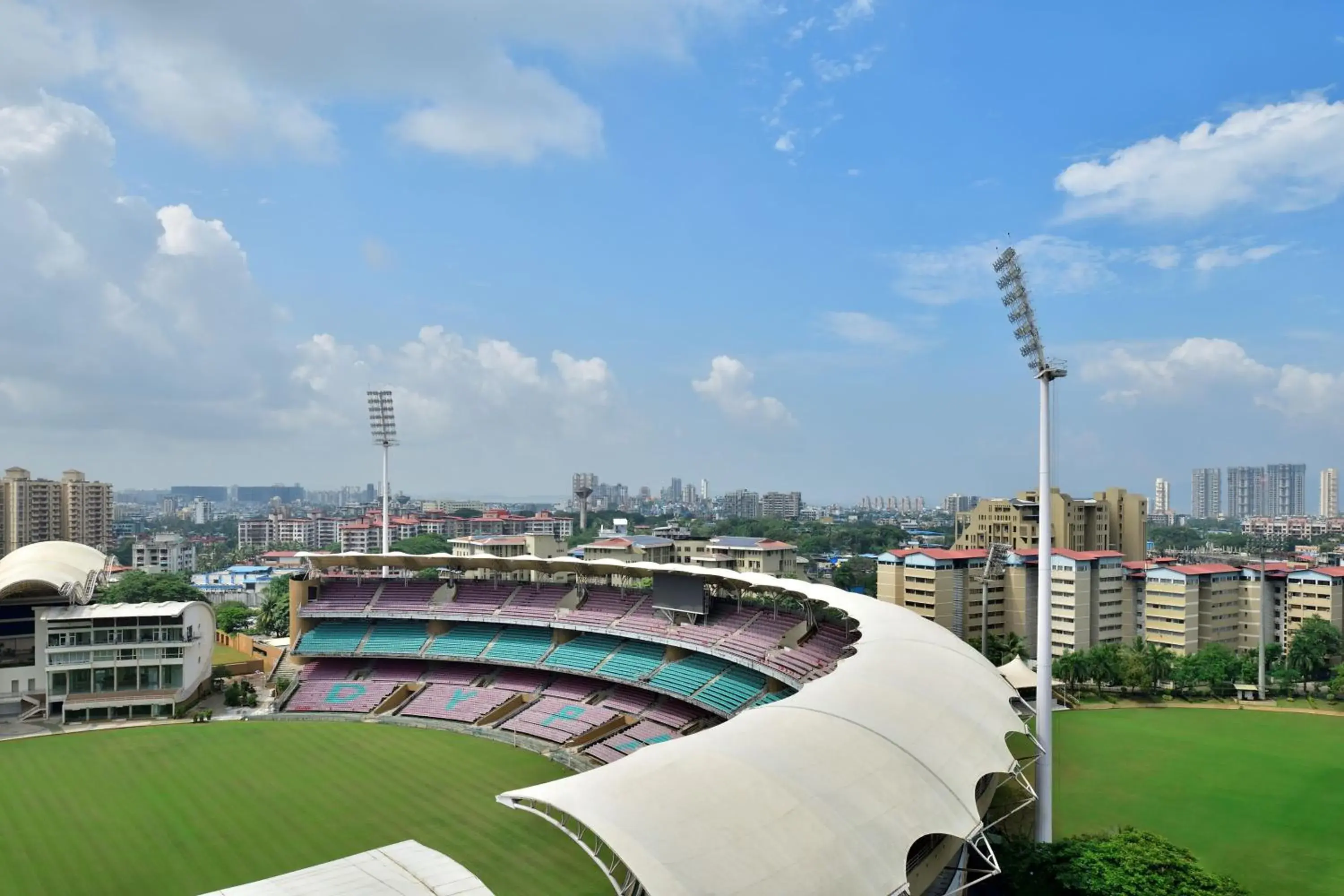 Executive Club Twin Room - Executive Lounge Access, Stadium View in Courtyard by Marriott Navi Mumbai Executive Club Twin Room - Executive Lounge Access, Stadium View in Courtyard by Marriott Navi Mumbai