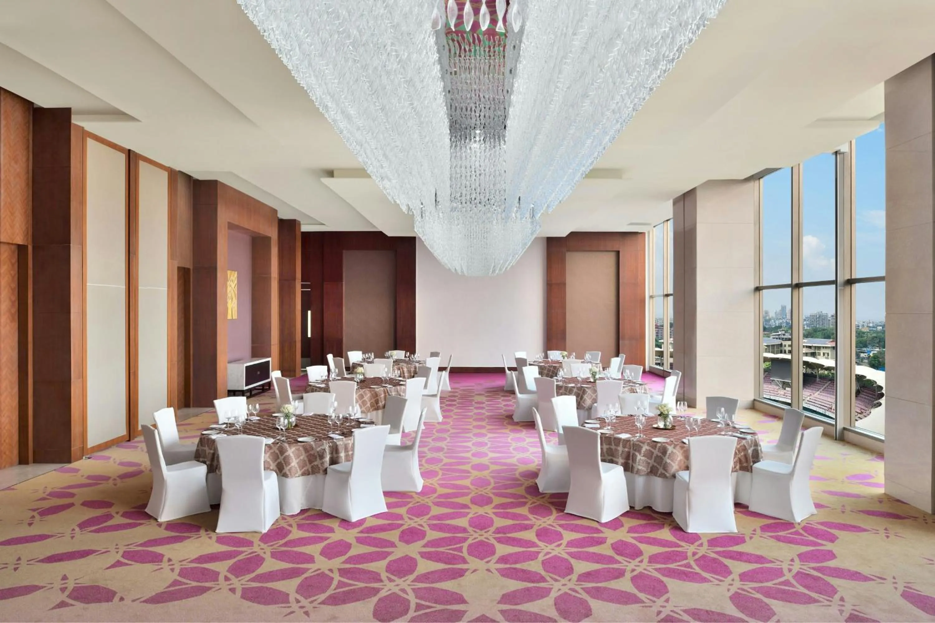 Meeting/conference room in Courtyard by Marriott Navi Mumbai