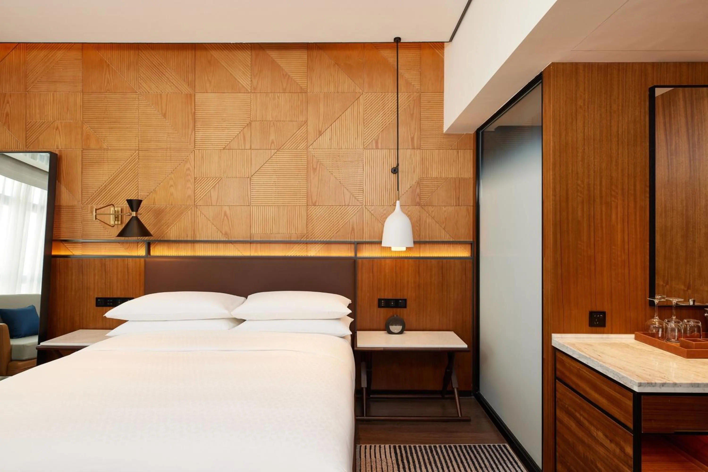 Photo of the whole room, Bed in Four Points by Sheraton Yiyang