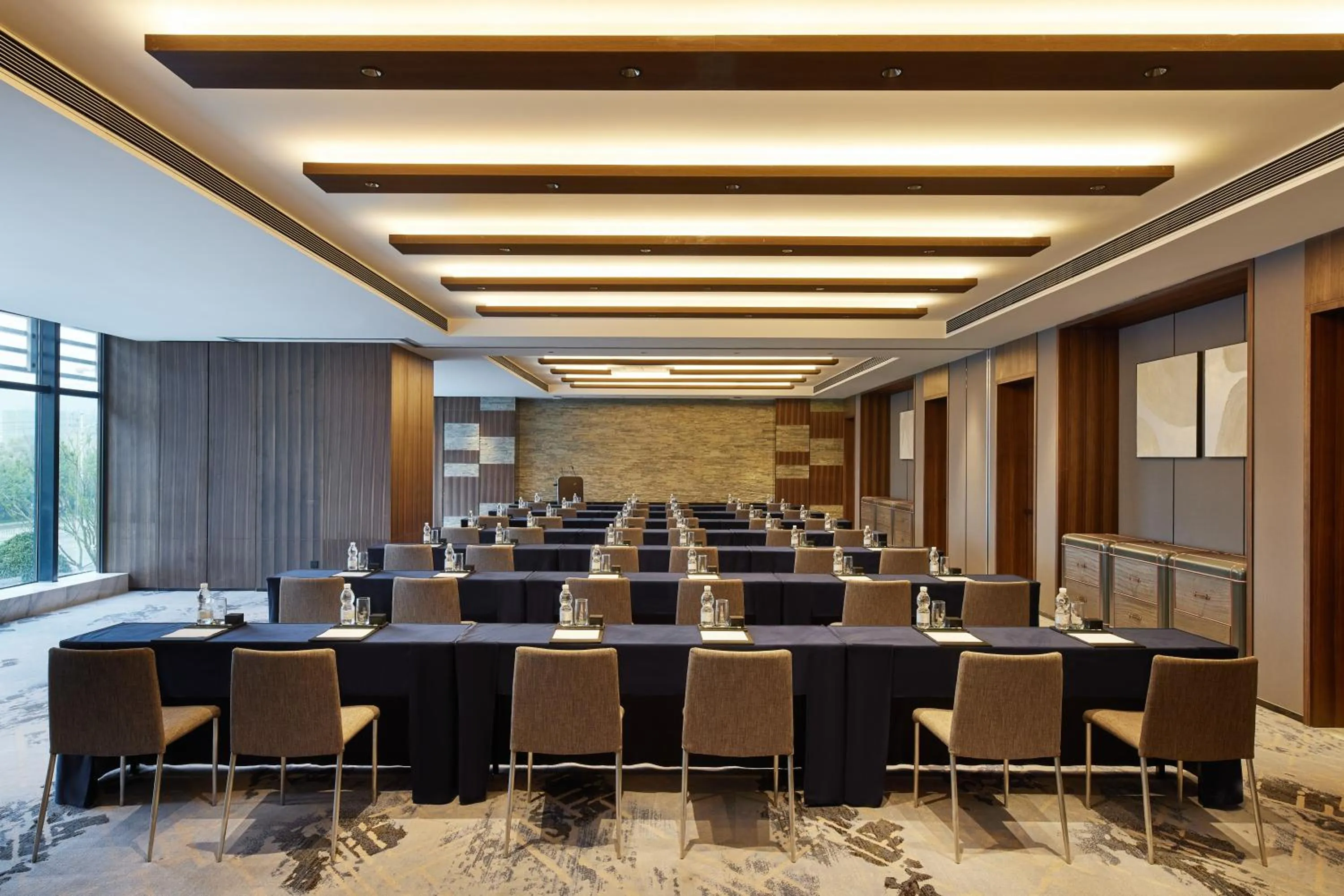 Meeting/conference room in Four Points by Sheraton Yiyang