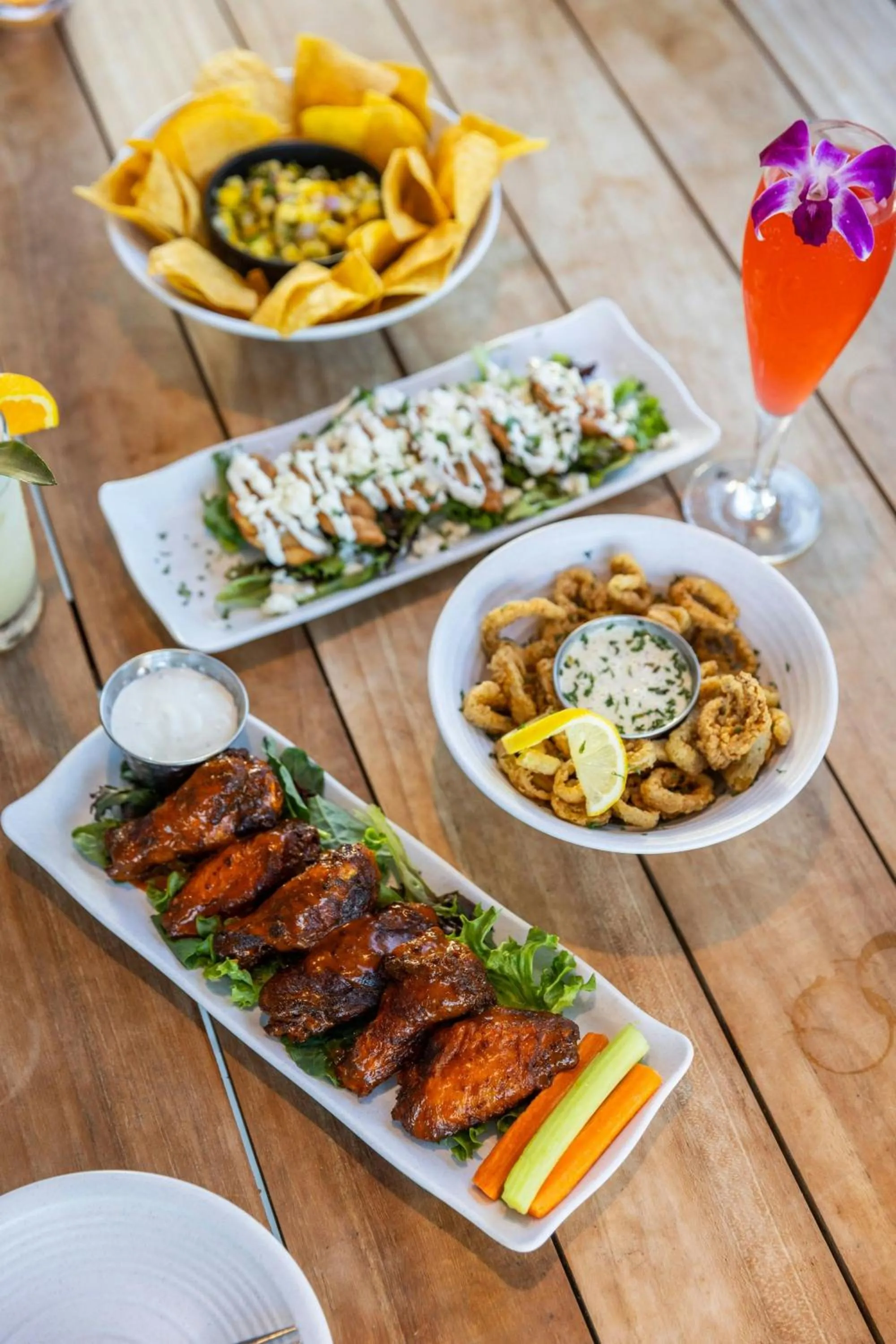 Lounge or bar in SpringHill Suites by Marriott Jacksonville Beach Oceanfront