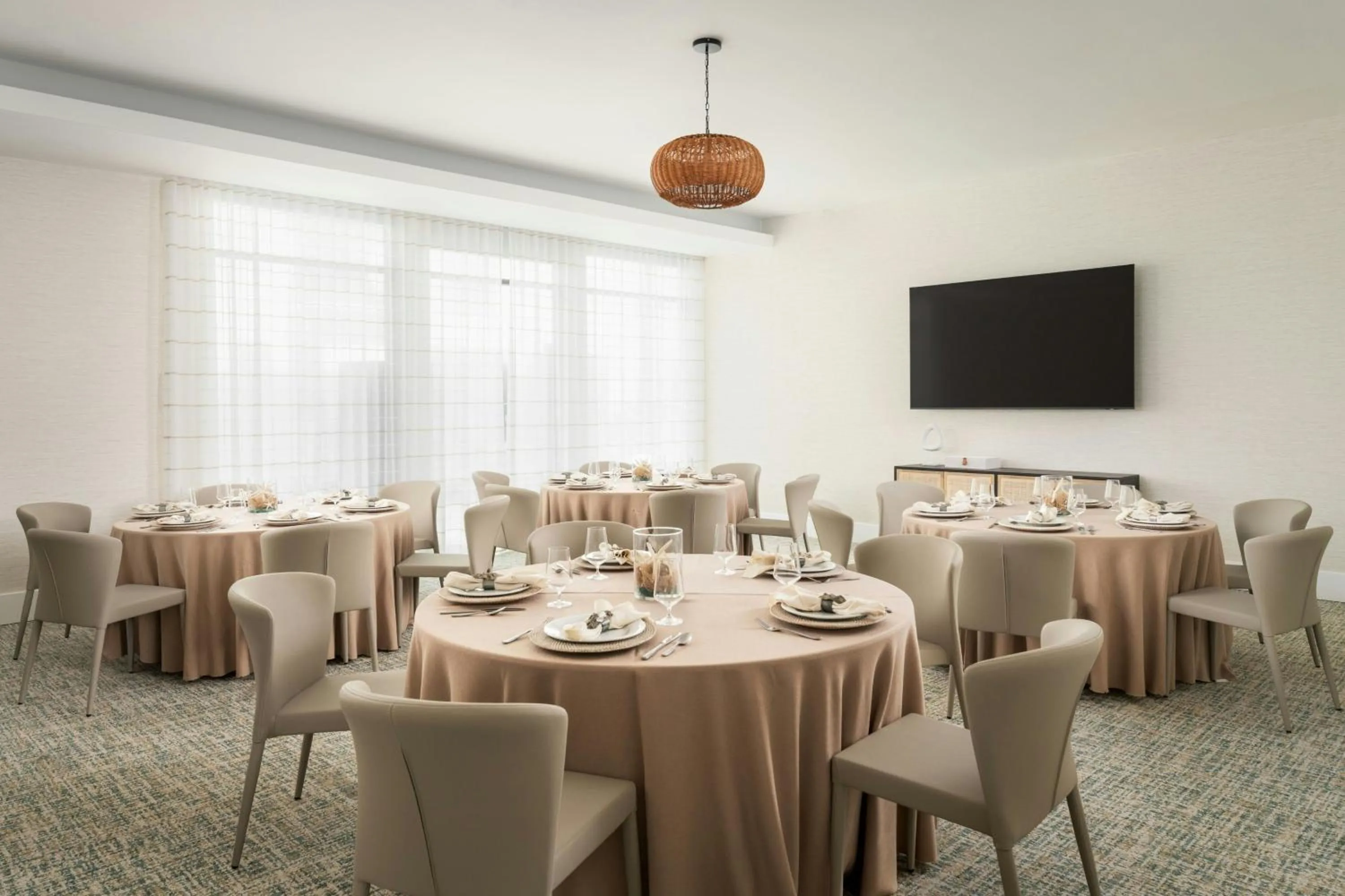 Meeting/conference room in SpringHill Suites by Marriott Jacksonville Beach Oceanfront