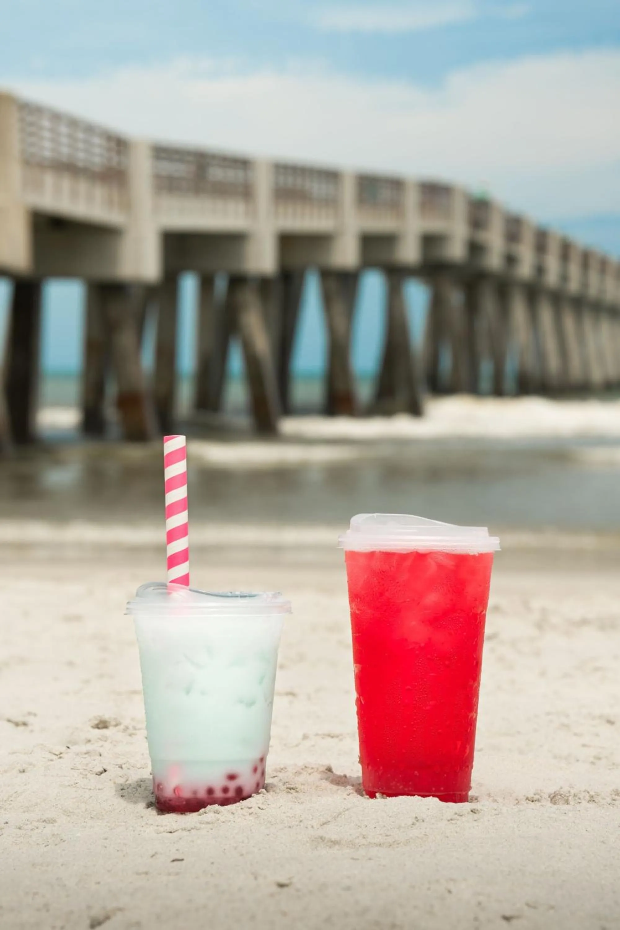 Restaurant/places to eat in SpringHill Suites by Marriott Jacksonville Beach Oceanfront