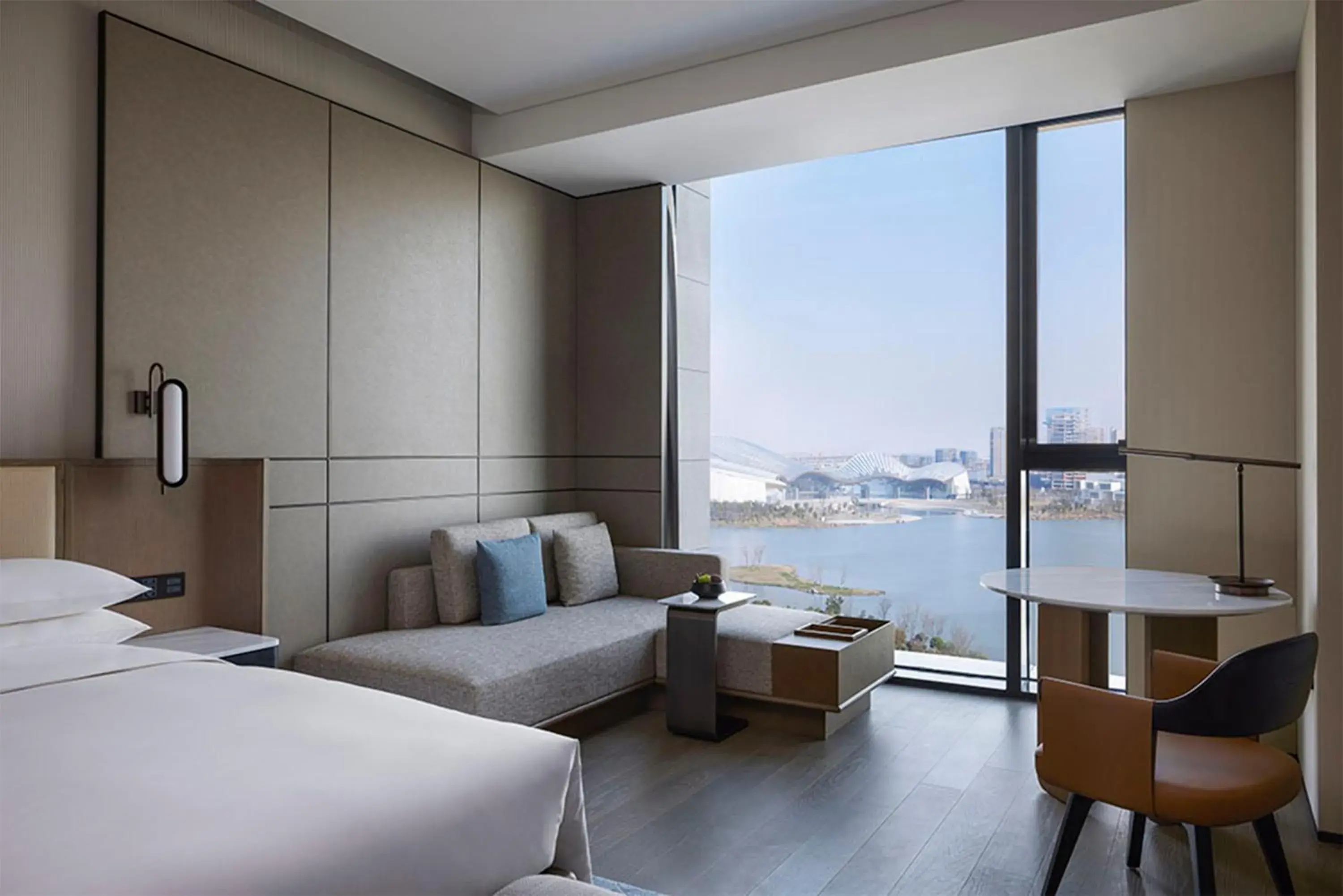 Executive Twin Room with Lake View - Club Lounge Access in Nantong Marriott Hotel Executive Twin Room with Lake View - Club Lounge Access in Nantong Marriott Hotel