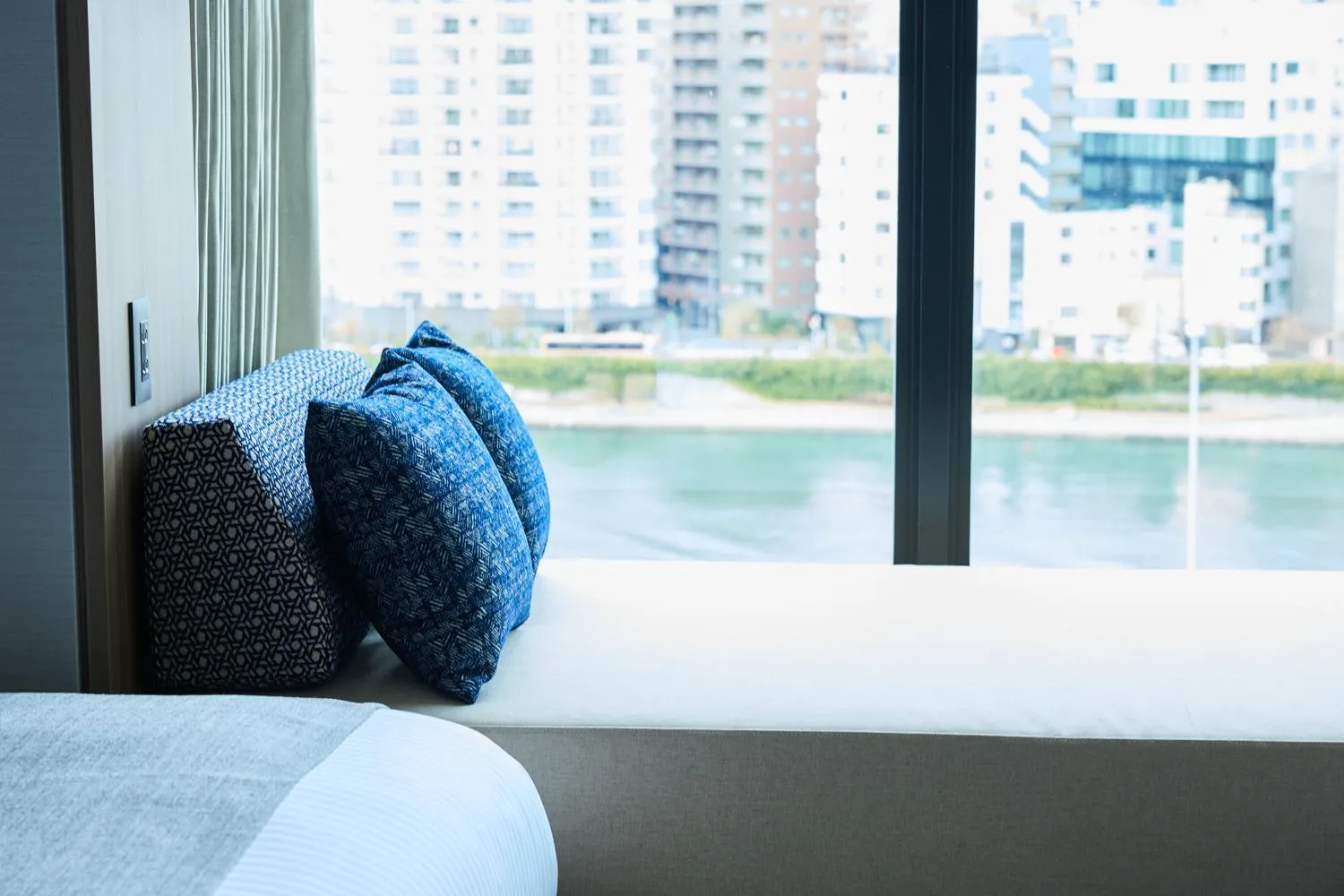 River view, Bed in fav TOKYO RYOGOKU