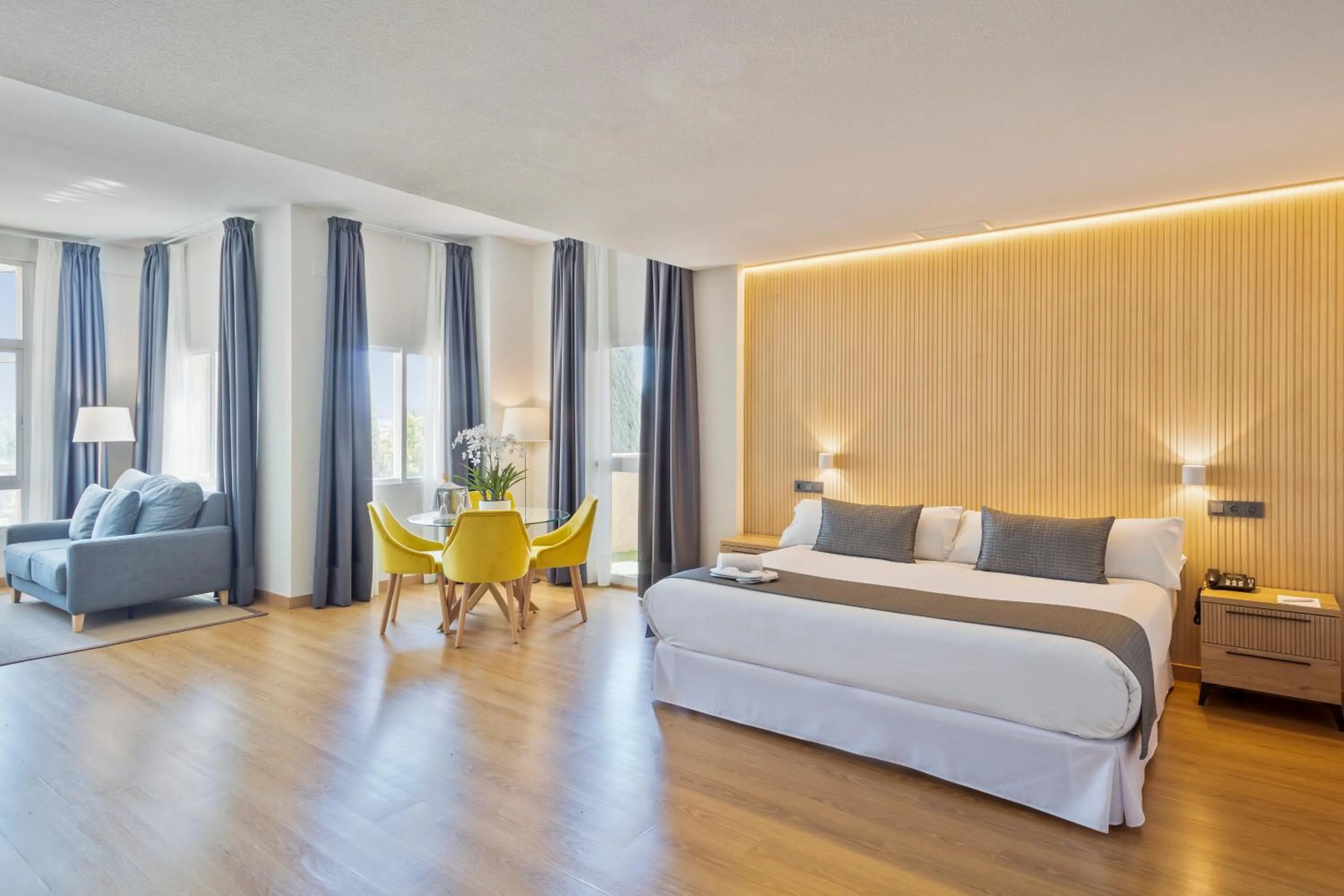 Photo of the whole room, Bed in Hotel TRH La Motilla