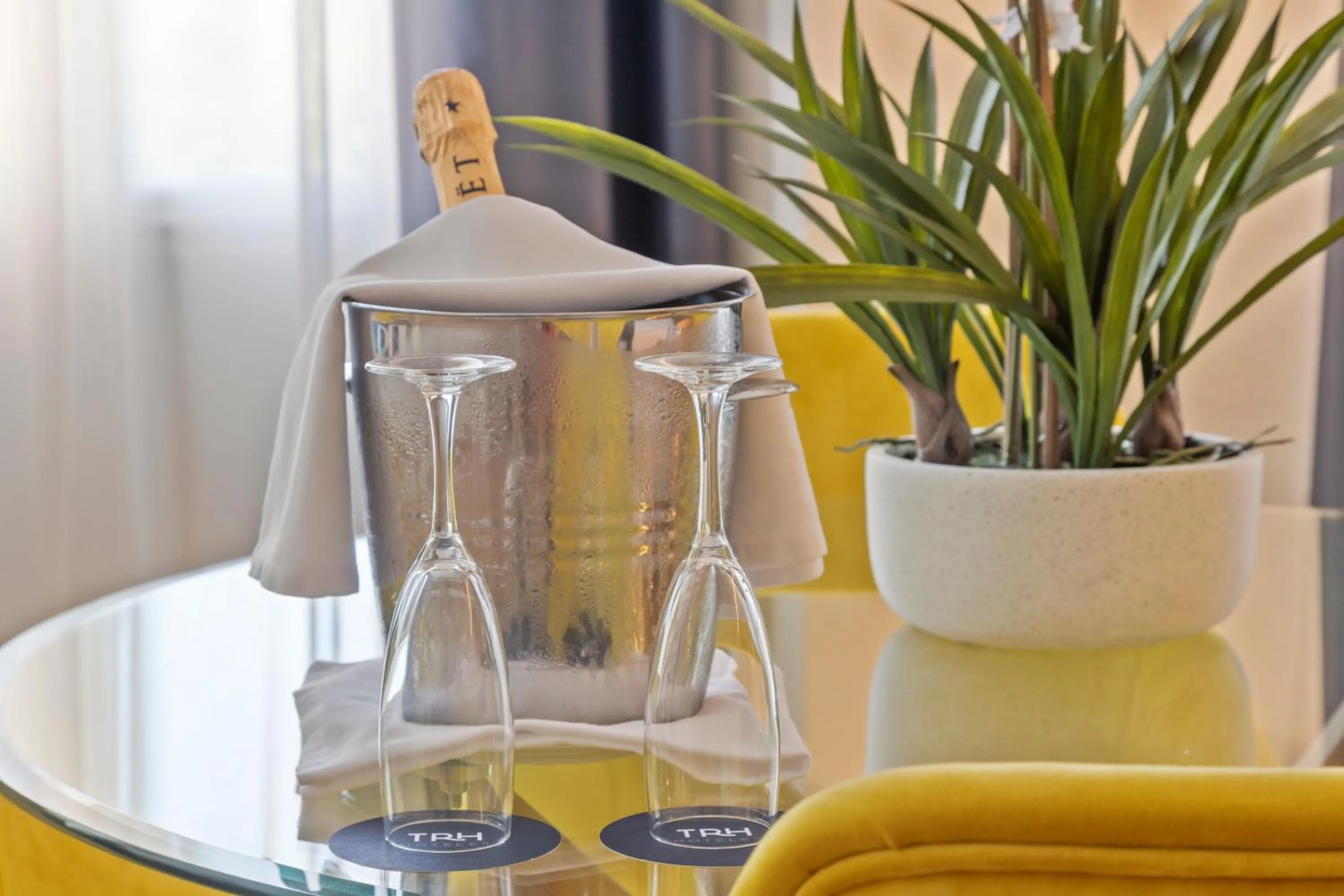 Drinks in Hotel TRH La Motilla