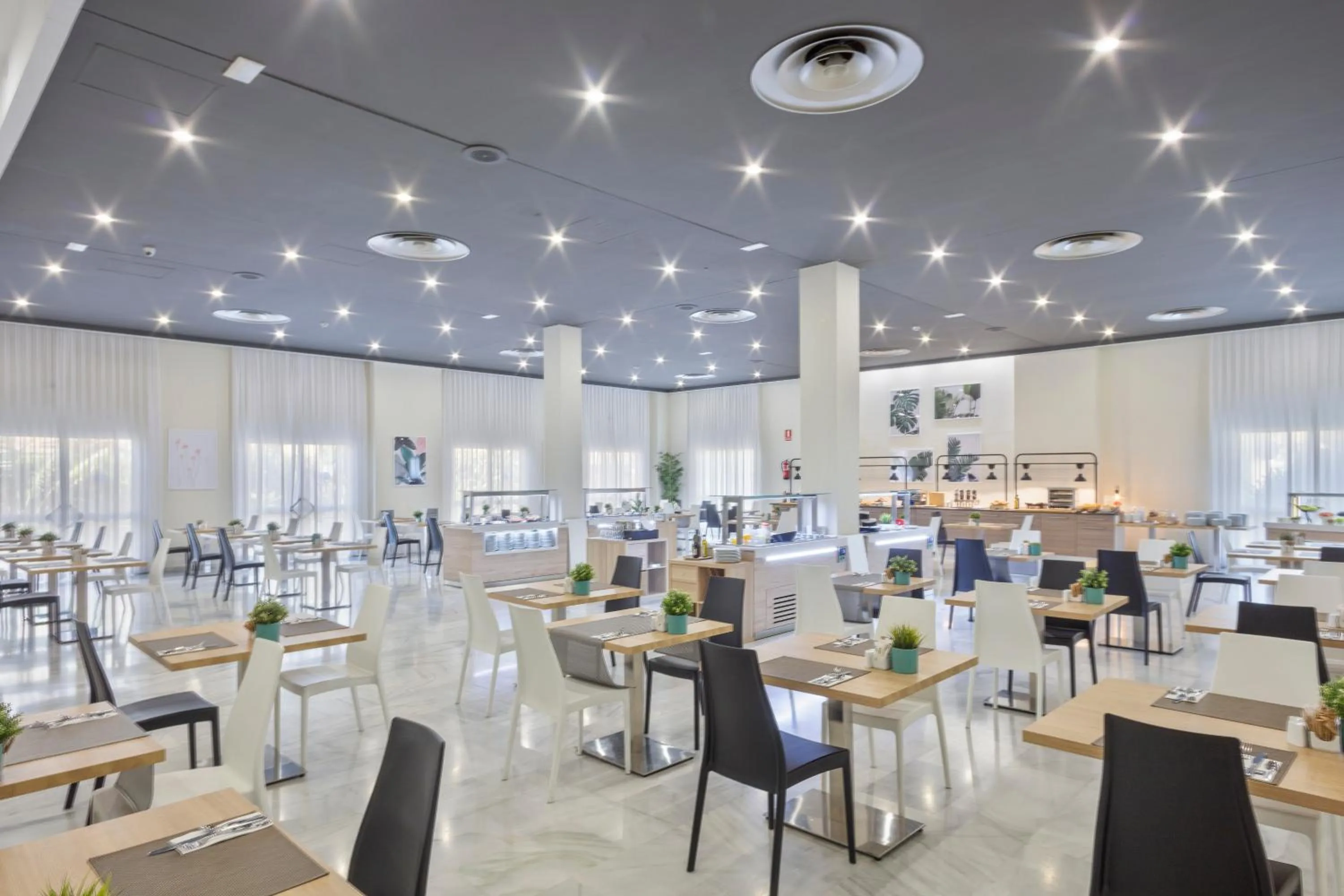 Restaurant/places to eat in Hotel TRH La Motilla