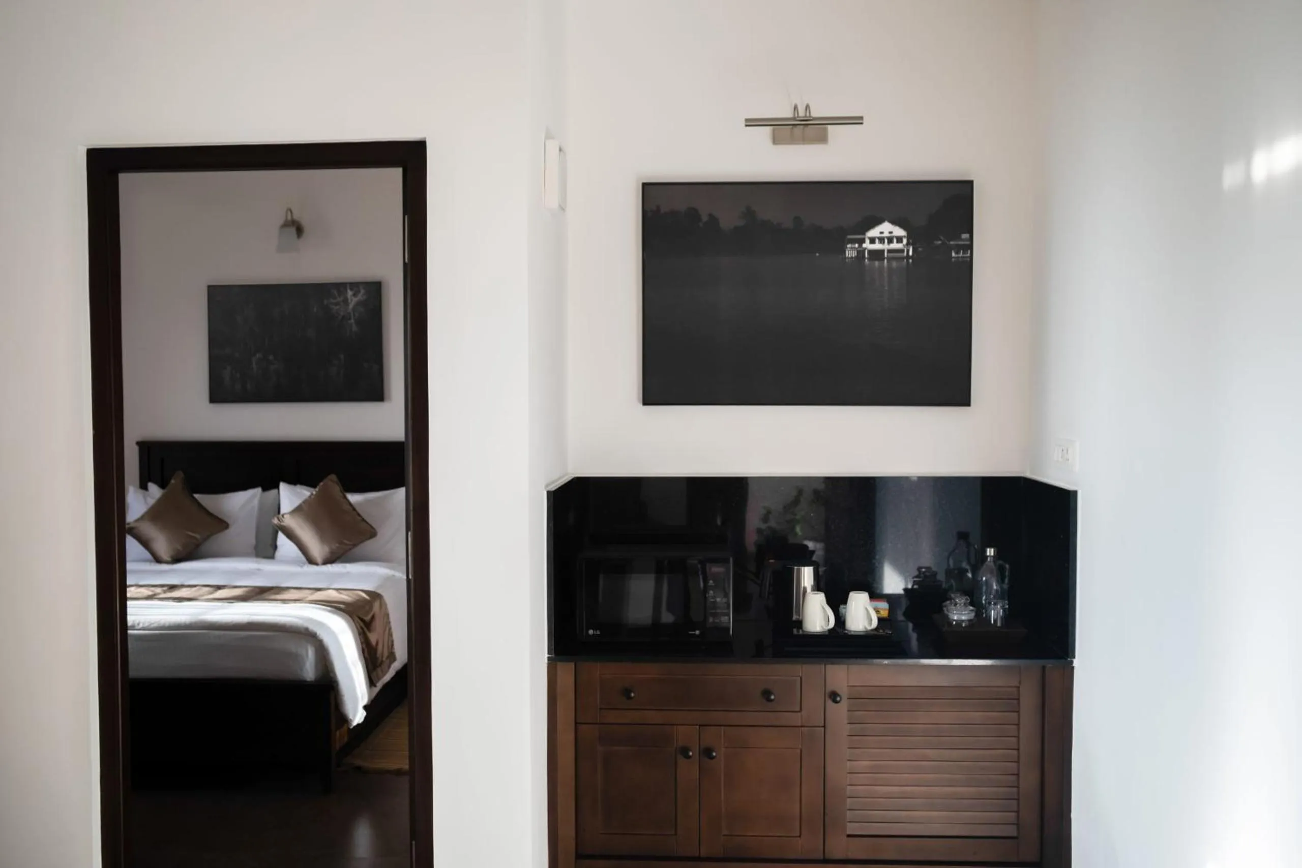 Bed in Dvara Luxury Resort Kodaikanal