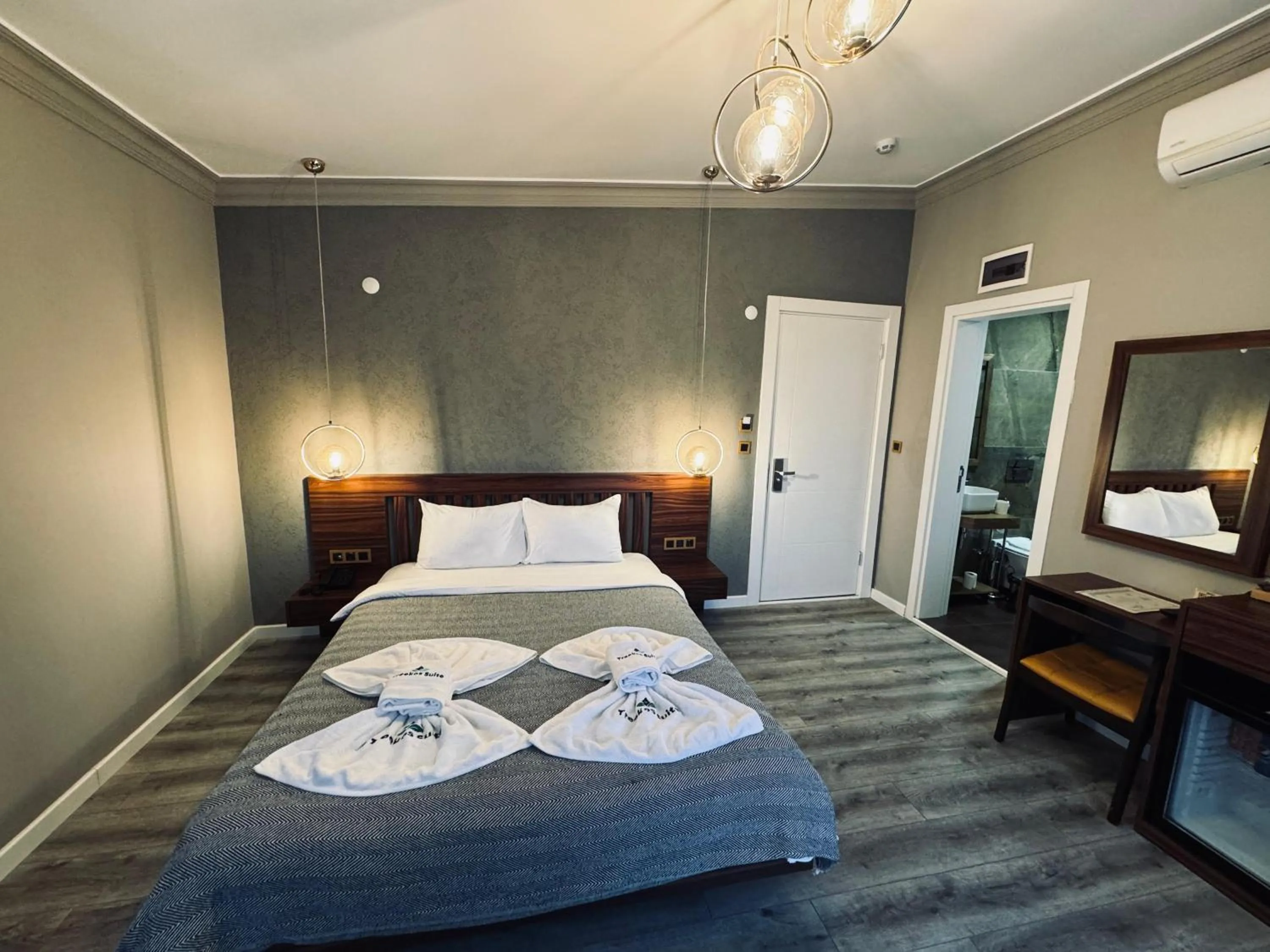 Bed in Istanbul Airport Treekos Suite Hotel