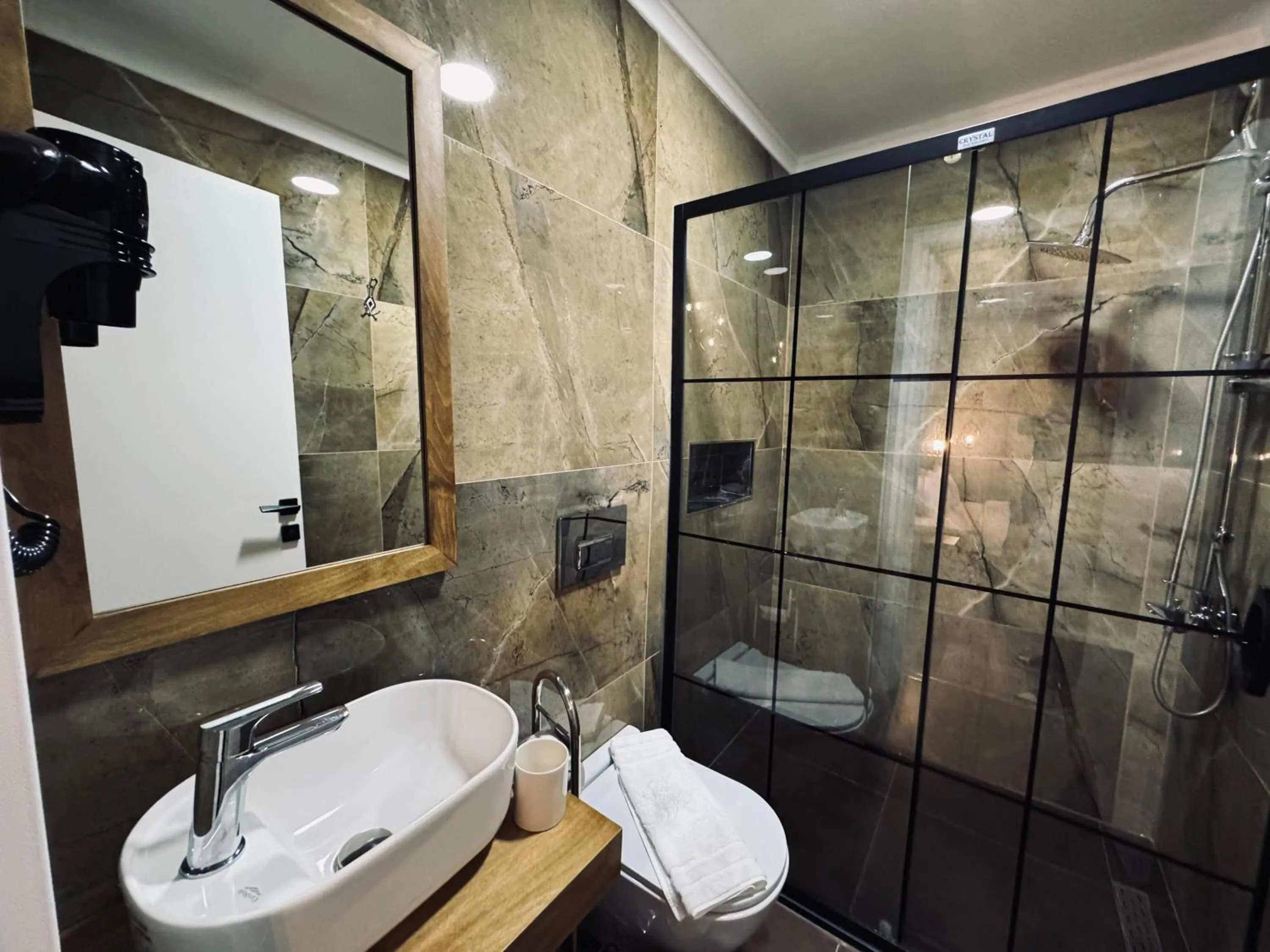 Shower in Istanbul Airport Treekos Suite Hotel