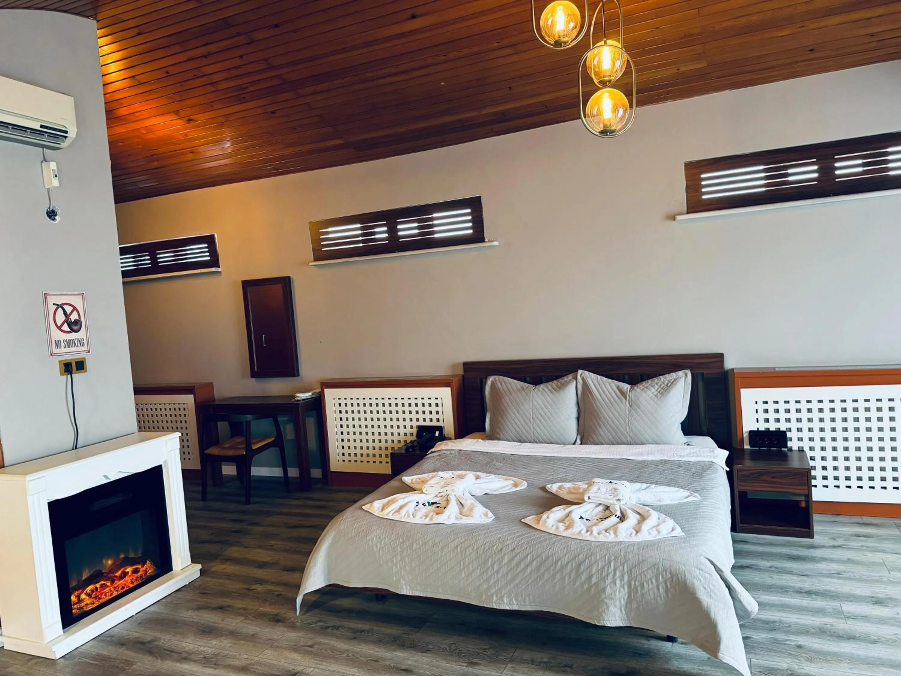 Bed in Istanbul Airport Treekos Suite Hotel