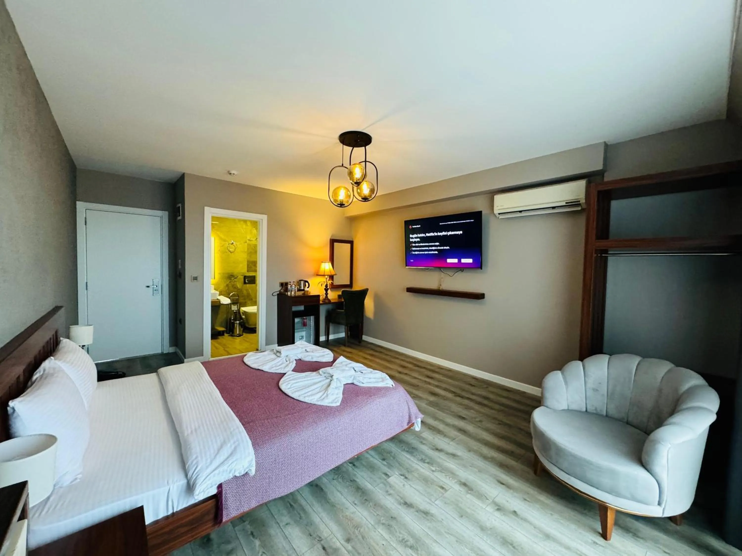 Bed in Istanbul Airport Treekos Suite Hotel