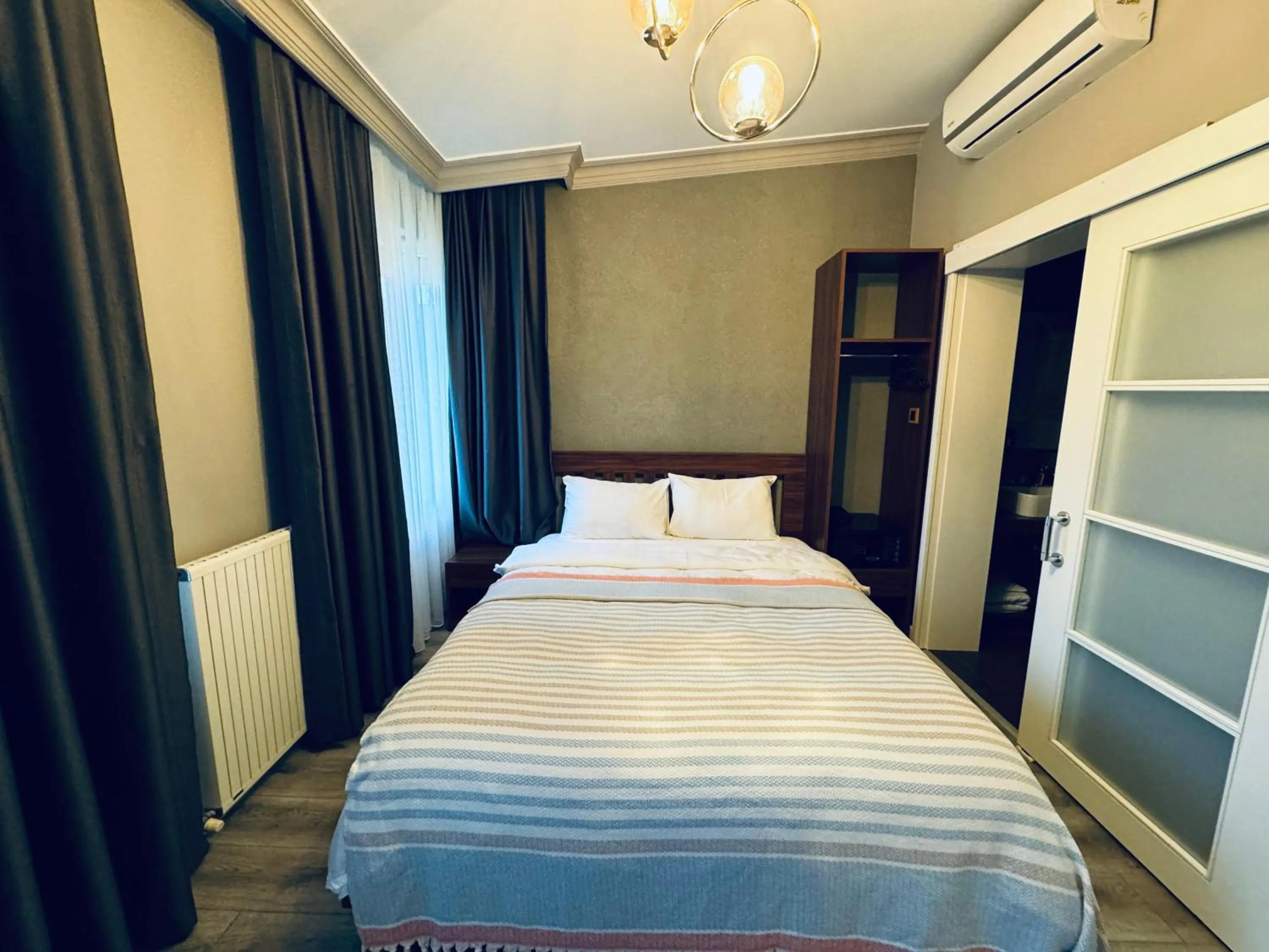 Bed in Istanbul Airport Treekos Suite Hotel