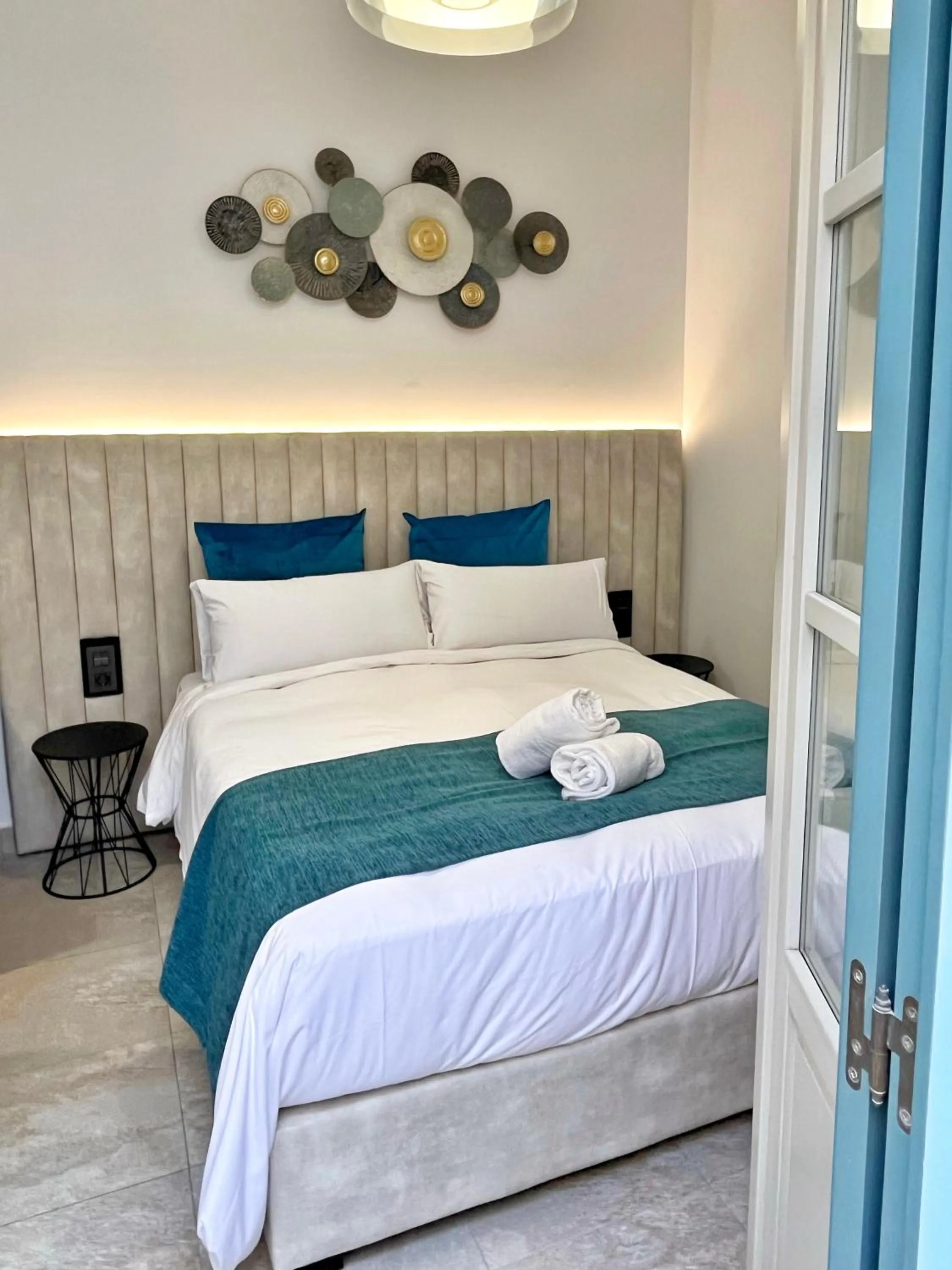 Bed in Tennessee Urban Suites