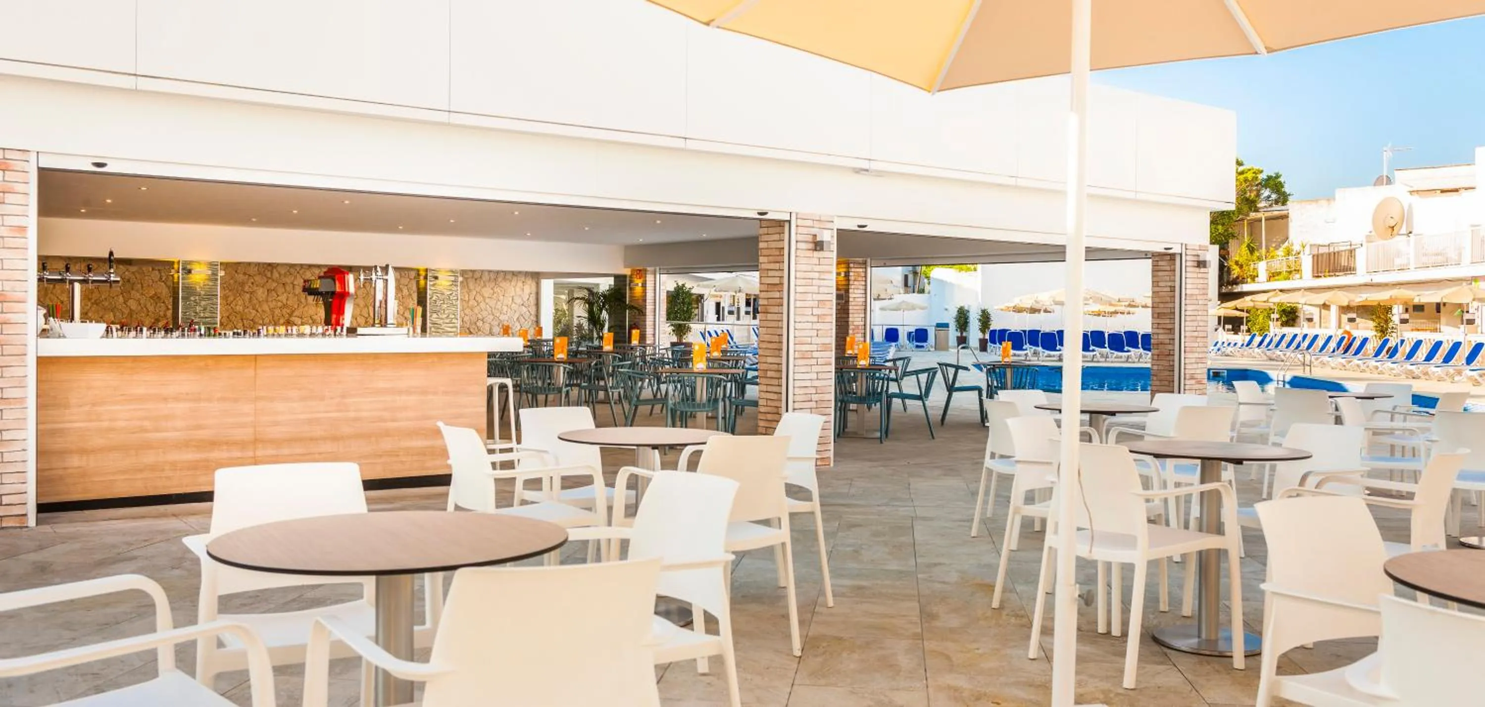 Restaurant/places to eat in Globales Condes de Alcudia