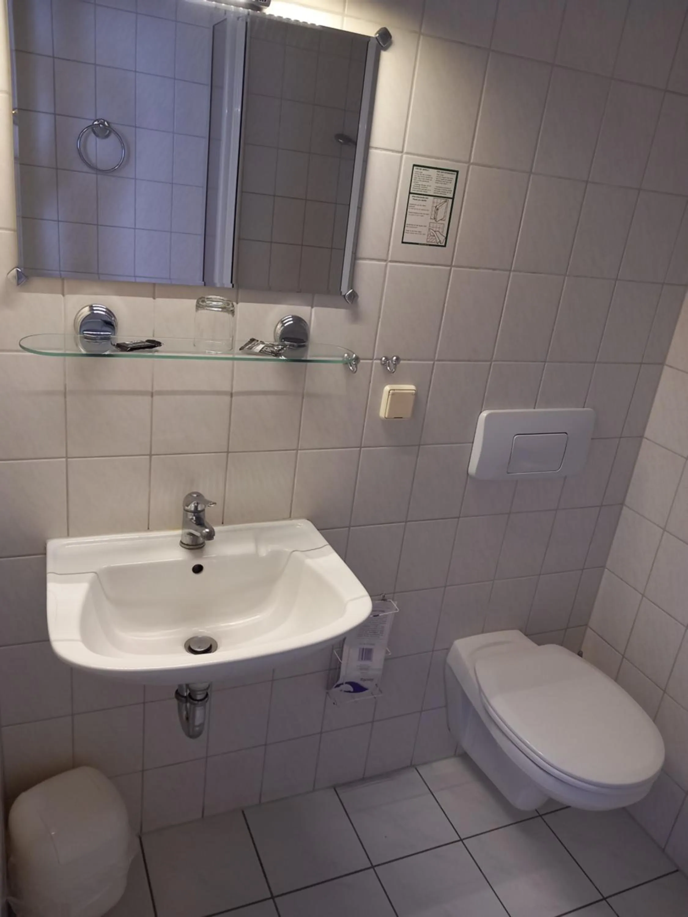 Bathroom in Hotel Eintracht