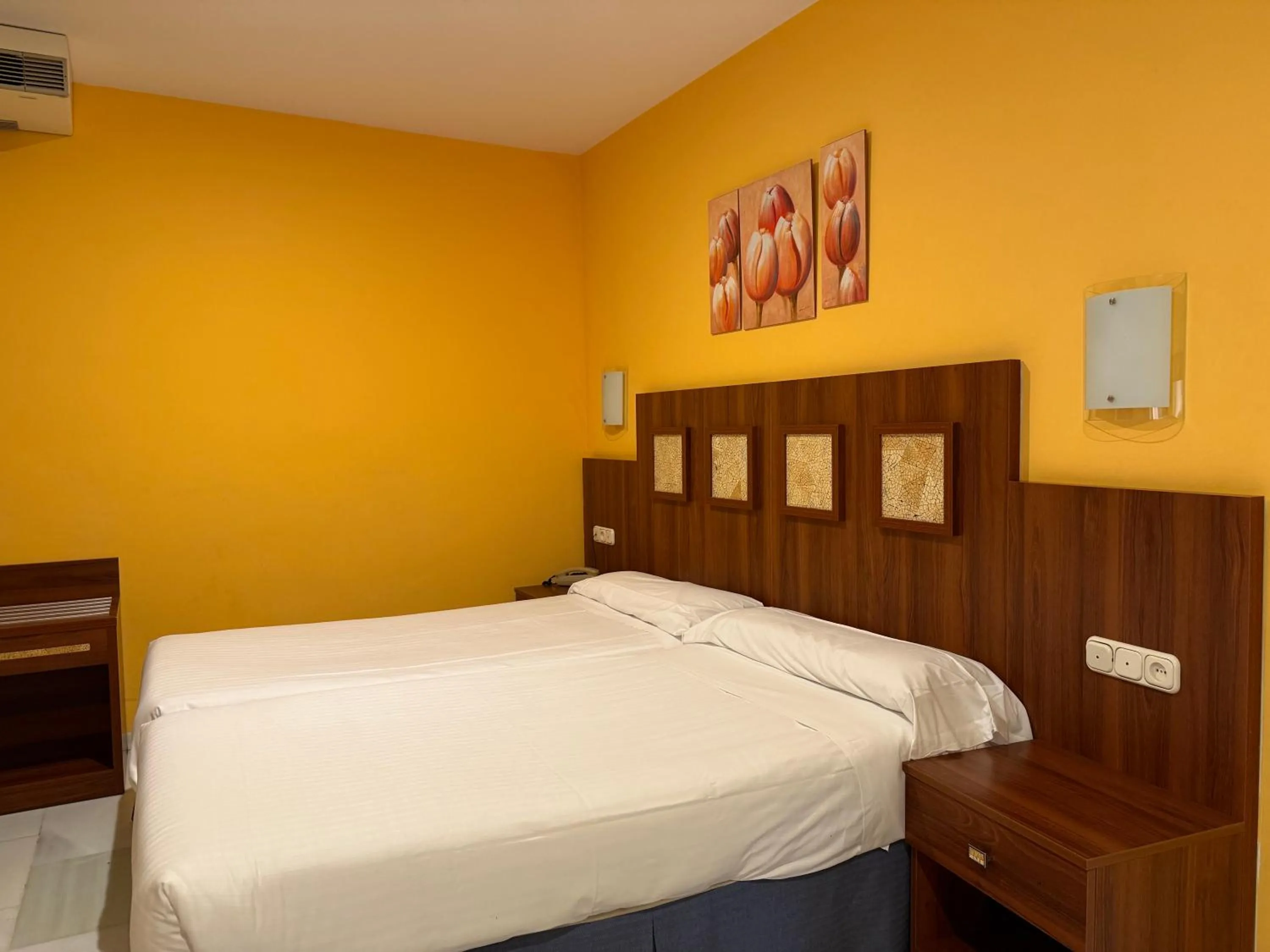 Bed in Hotel Nuevo Palas