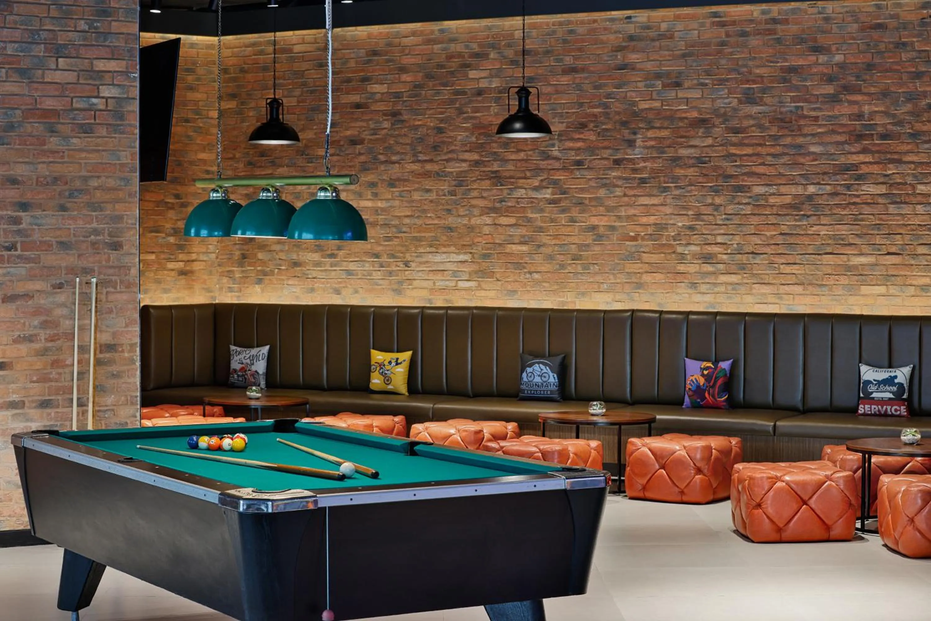 Restaurant/places to eat in NH Collection Dubai The Palm