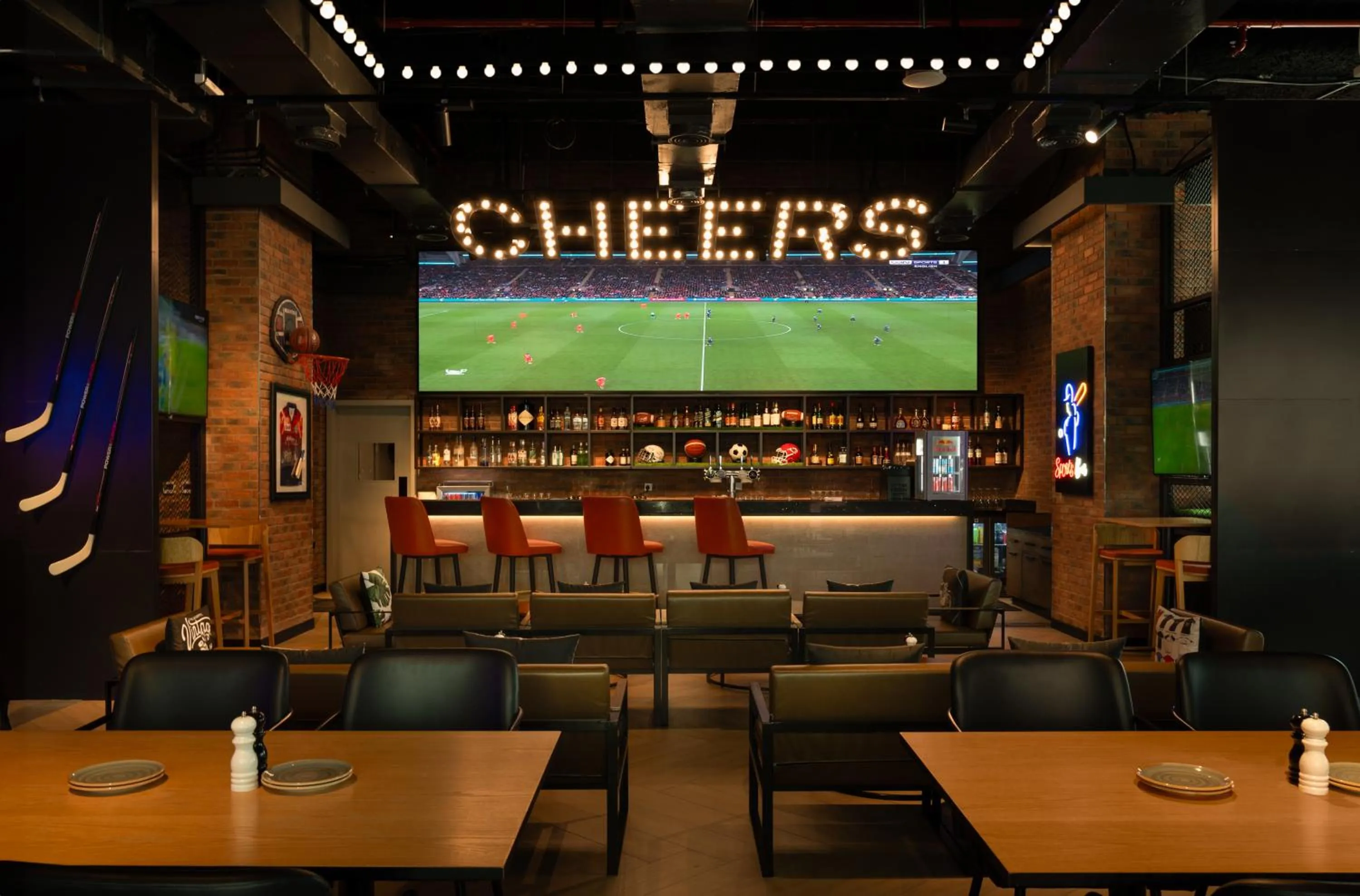 Restaurant/places to eat in NH Collection Dubai The Palm